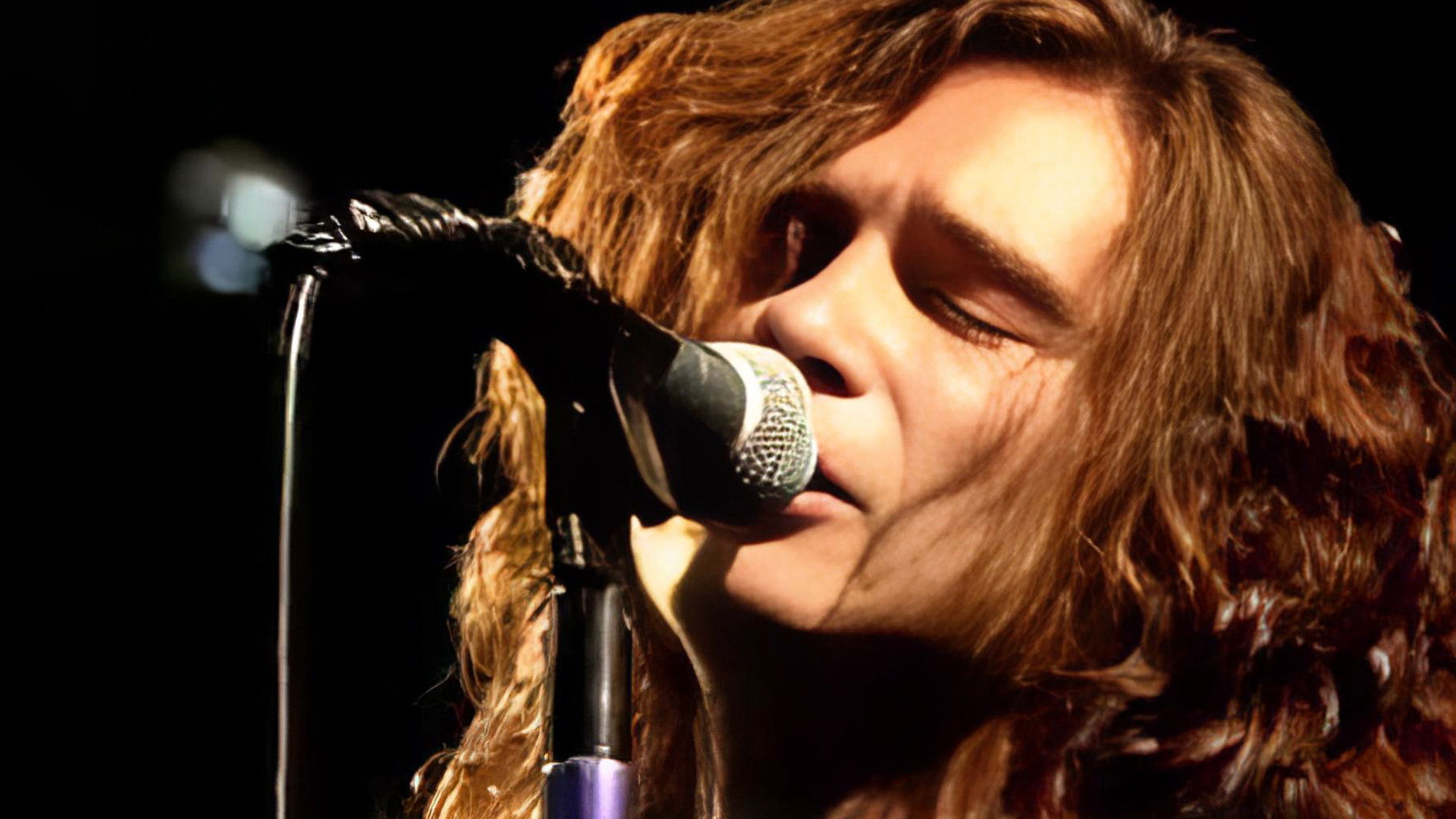 Backdrop for Heroes Del Silencio: Live In Germany