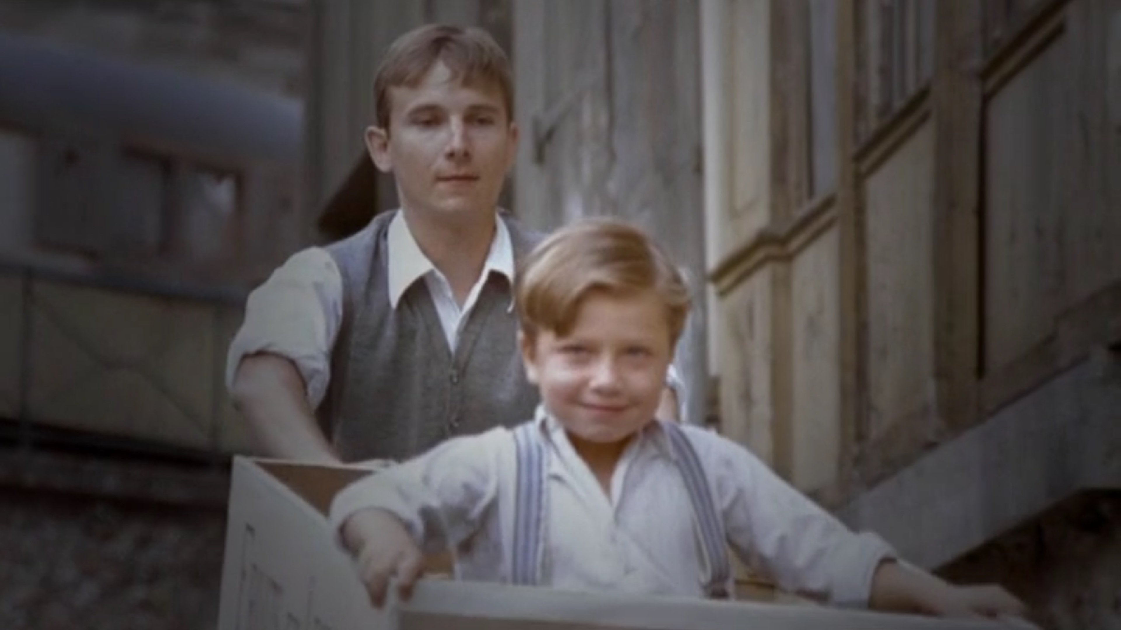 Backdrop for Le Triporteur de Belleville