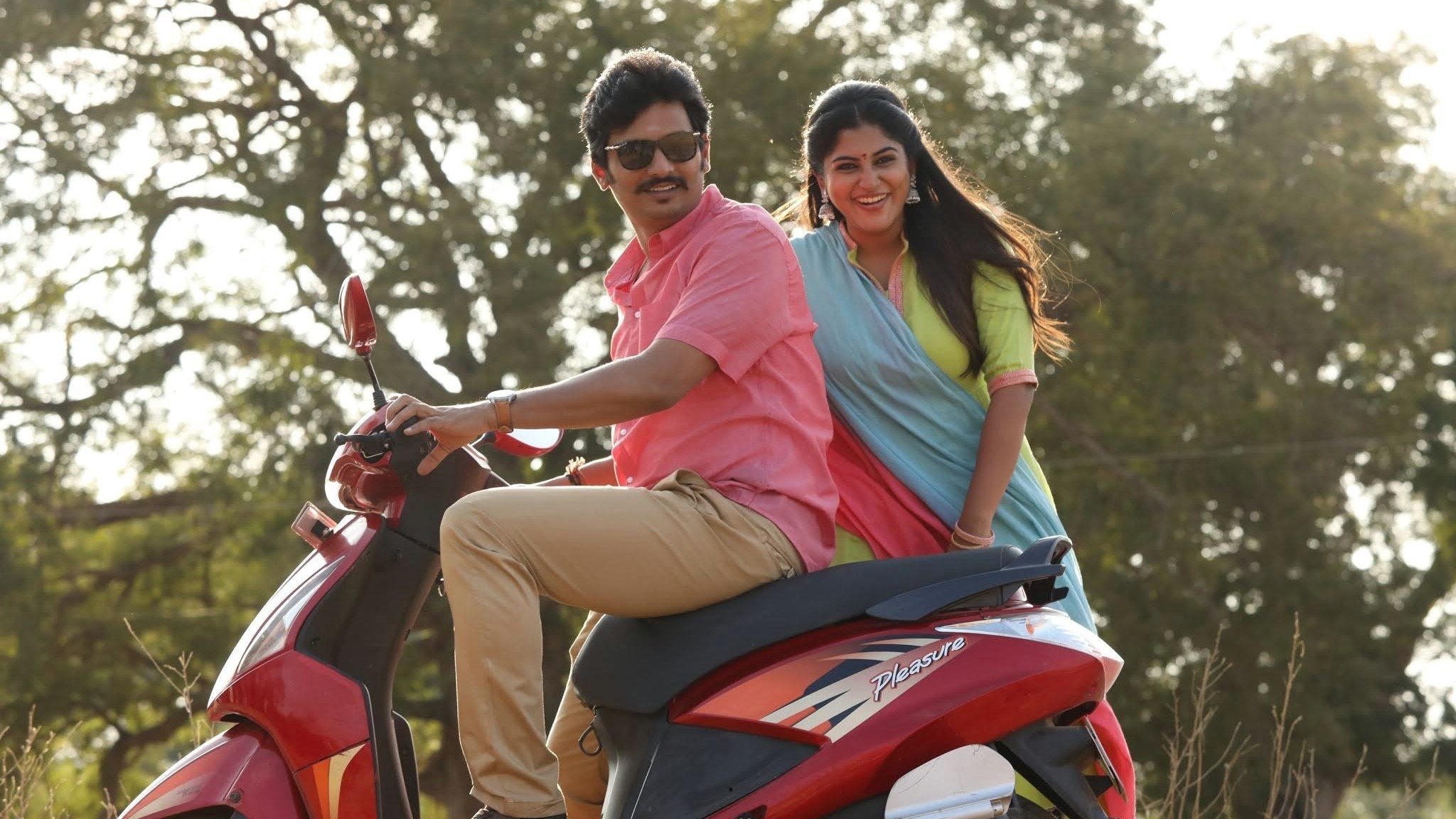 Backdrop for Kalathil Santhippom