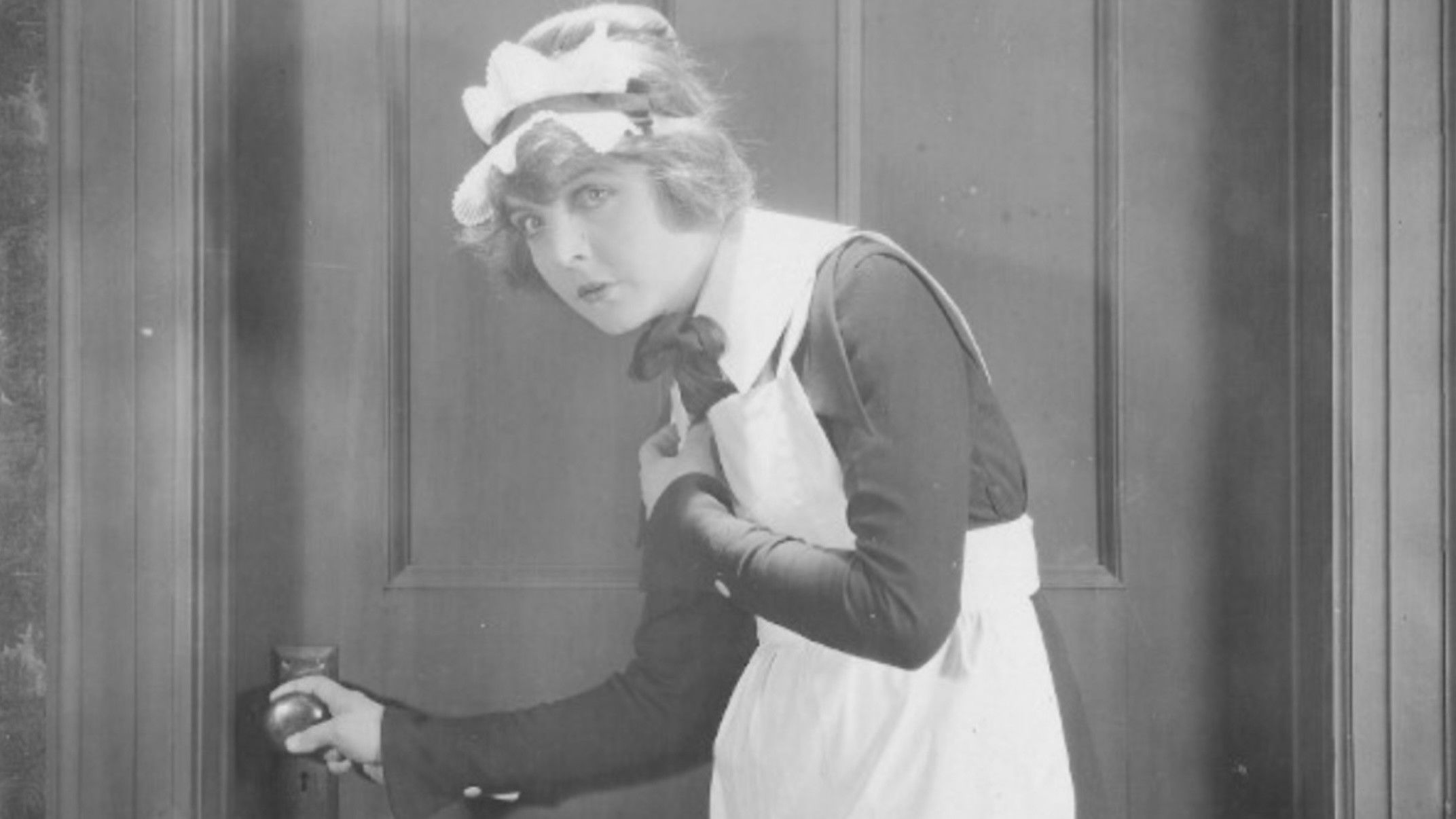 Backdrop for The Haunted Bedroom