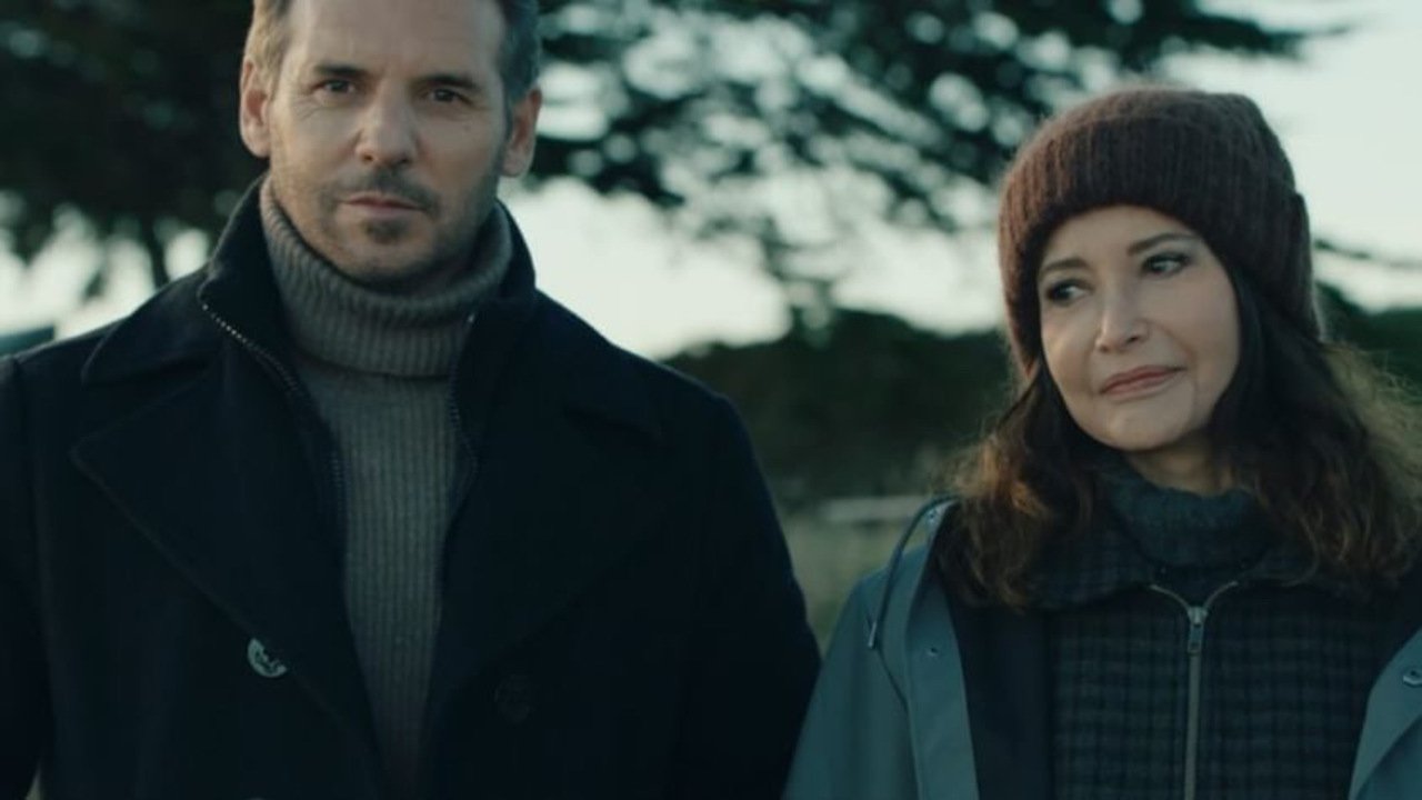 Backdrop for Les Secrets du Finistère - Le Chant des sirènes