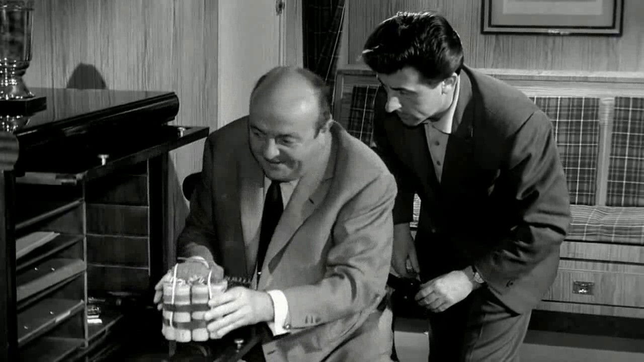 Backdrop for Bernard Blier, façon puzzle