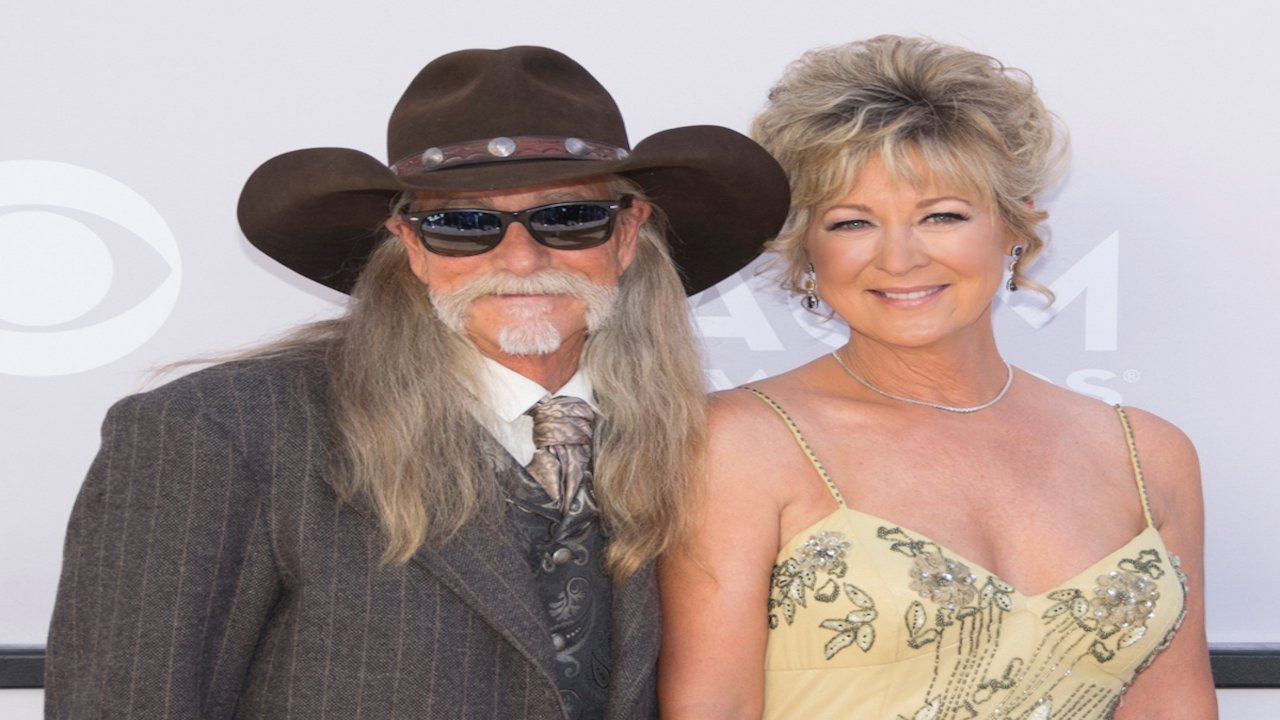 Backdrop for Tennessee Whiskey: The Dean Dillon Story