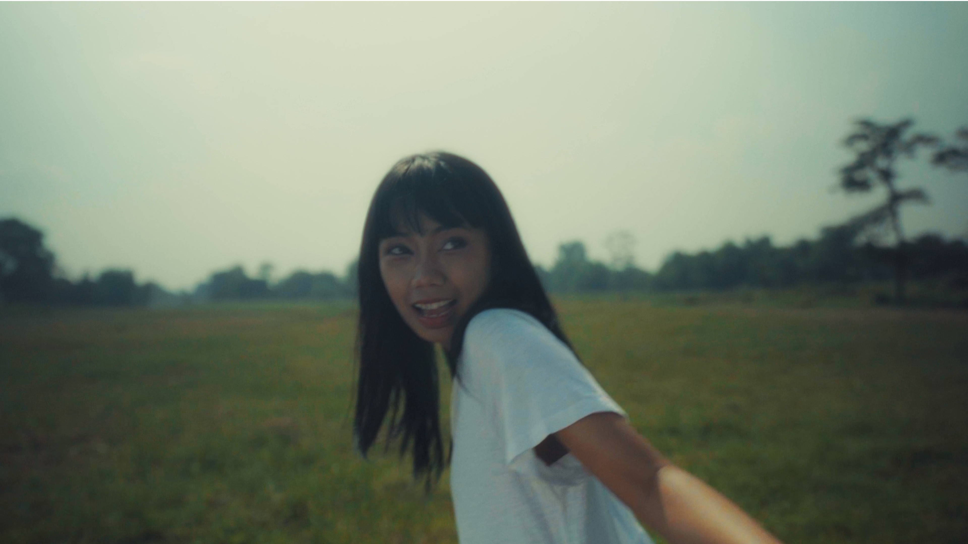 Backdrop for Berharap Dikenal Di Duniamu Yang Ramai