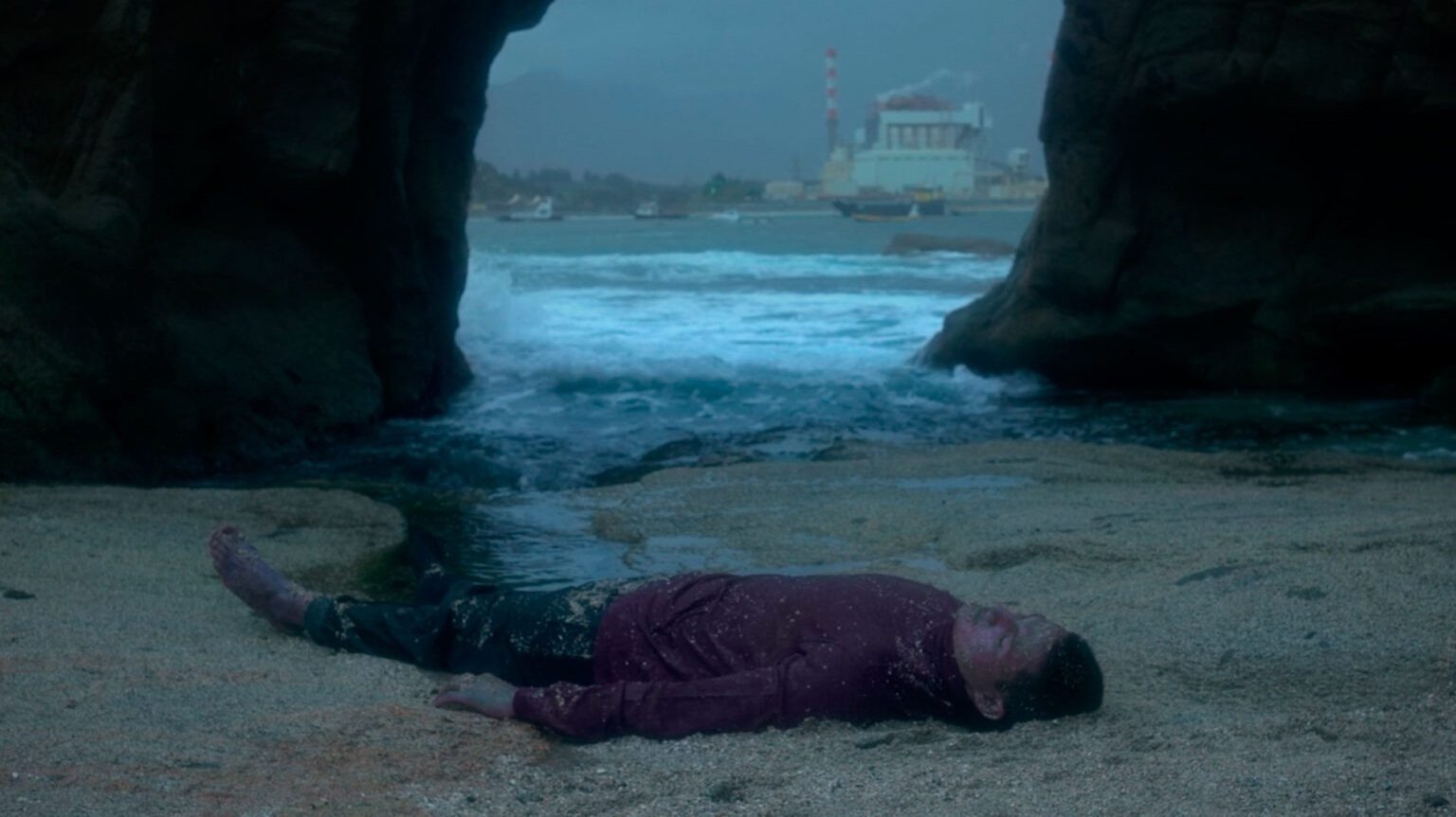 Backdrop for Soundless Sea