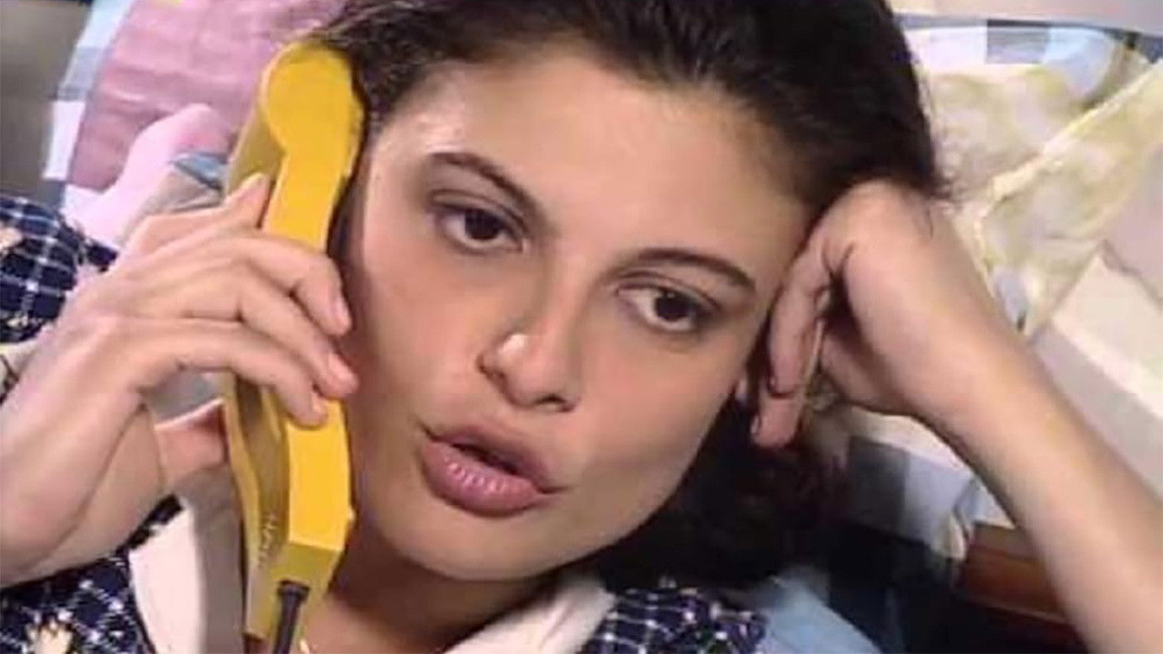 Backdrop for Έξι Ψέματα και Μια Αλήθεια