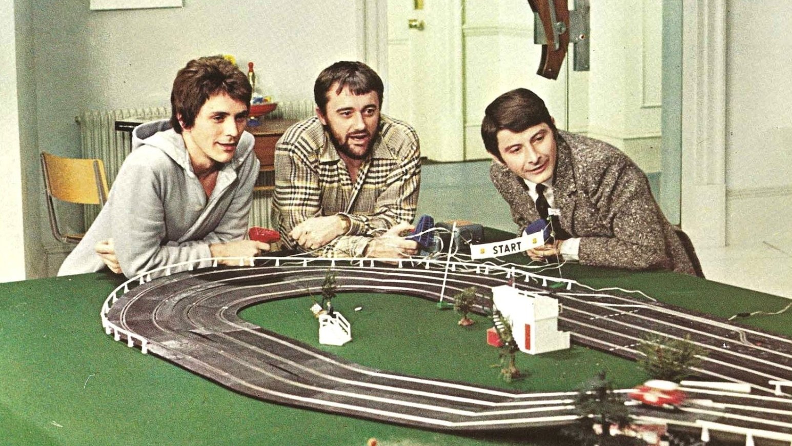 Backdrop for The Mind of Mr. Soames