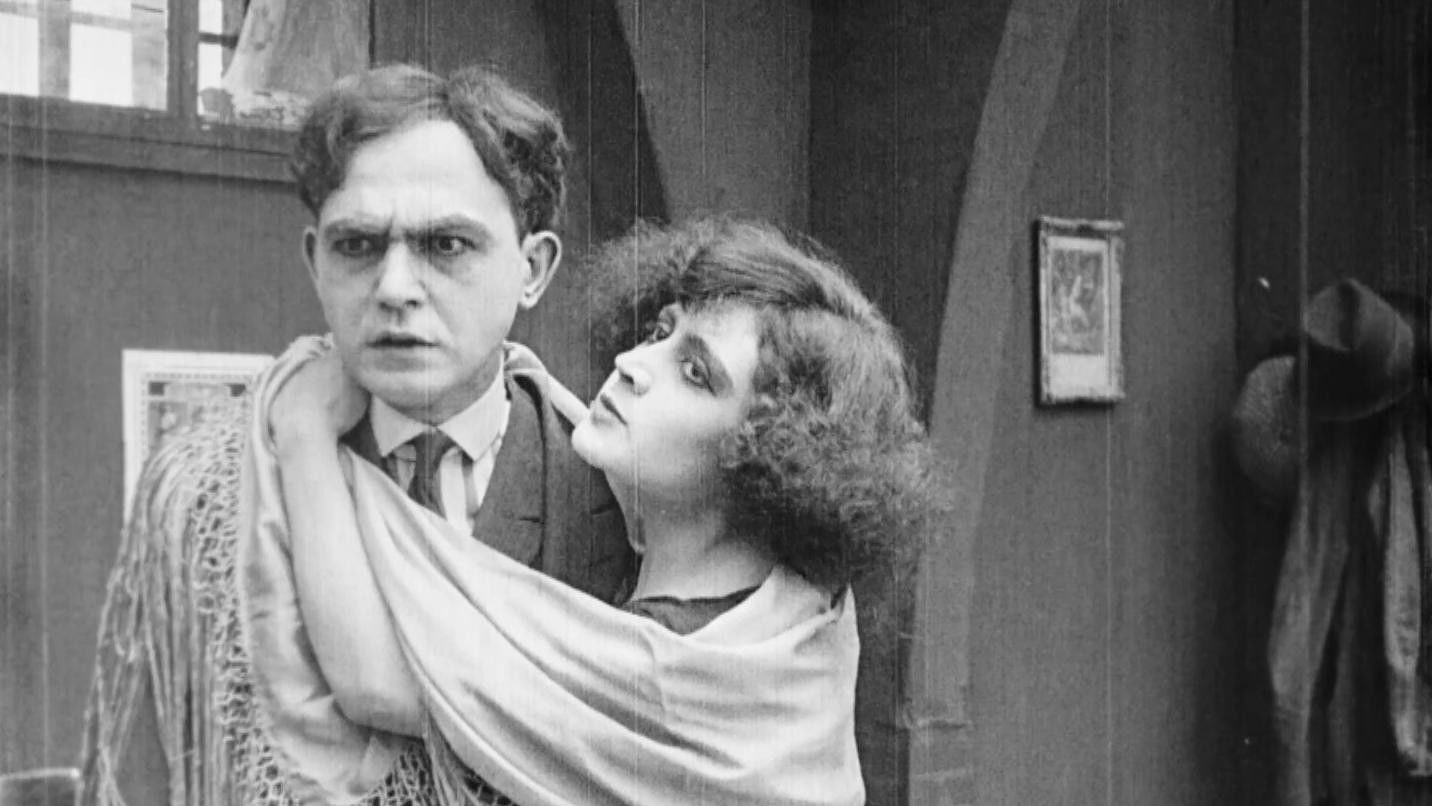 Backdrop for The Little Girl's Wrong