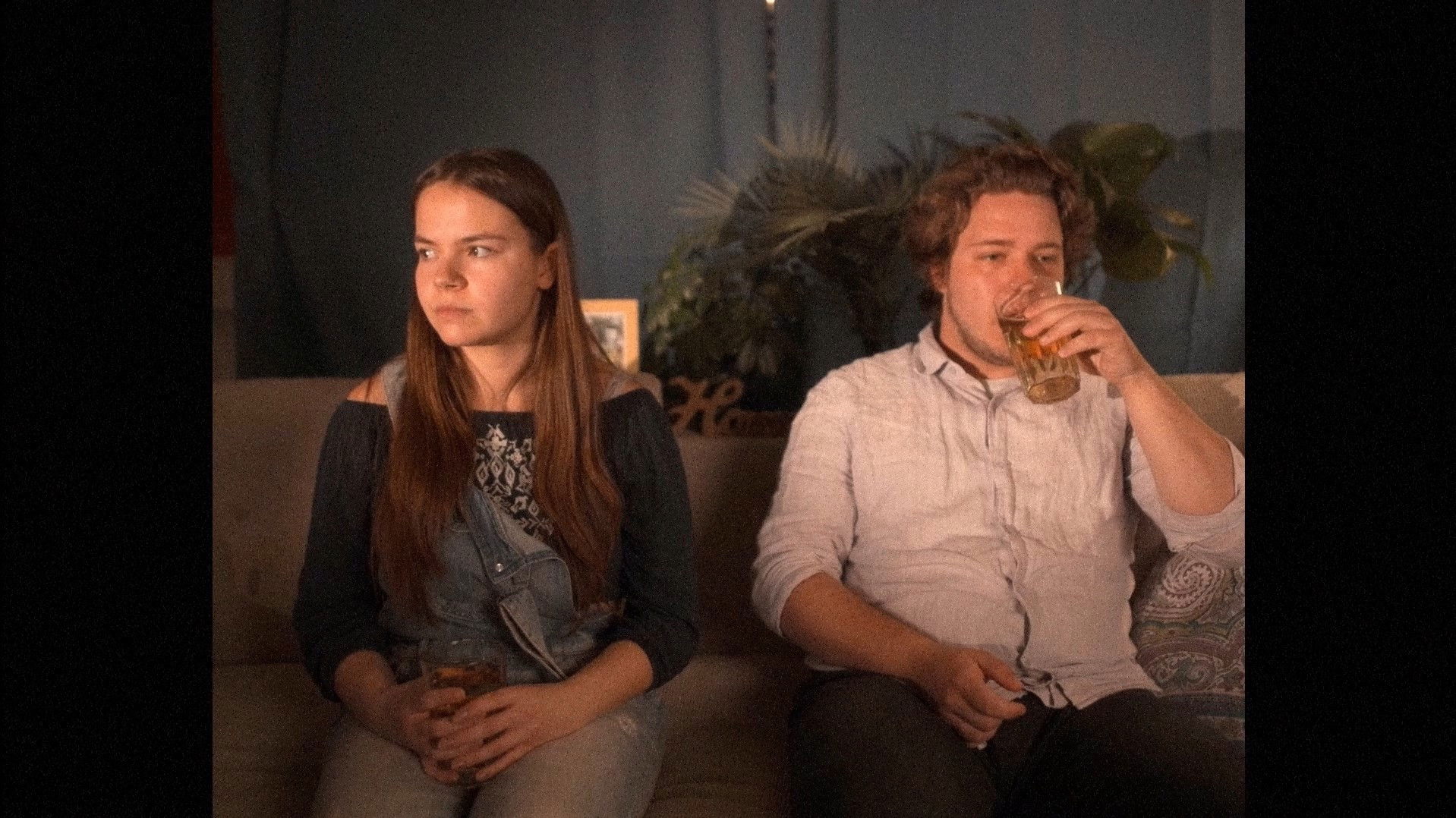 Backdrop for Beziehungsweise