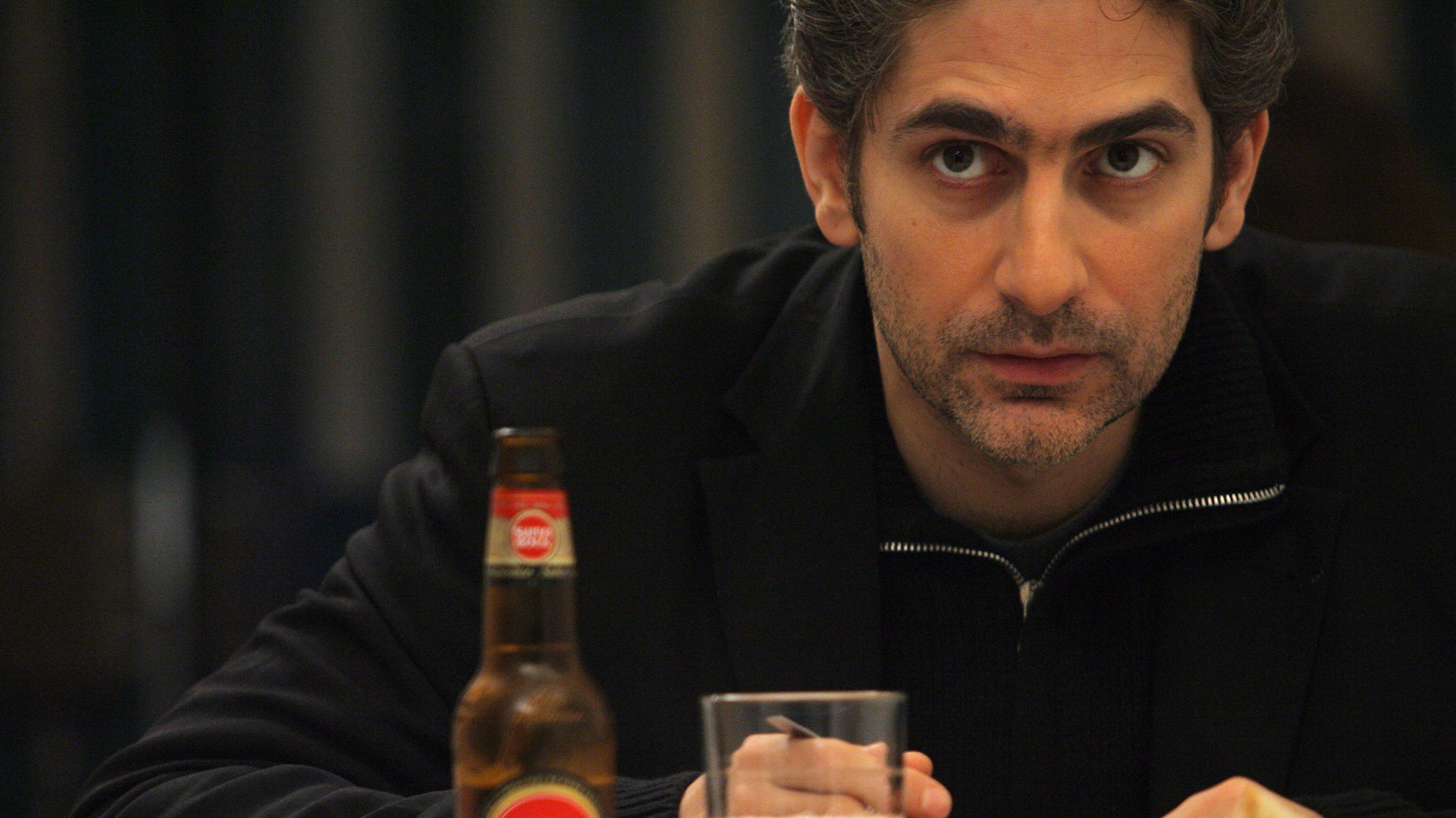 Backdrop for The Lovebirds