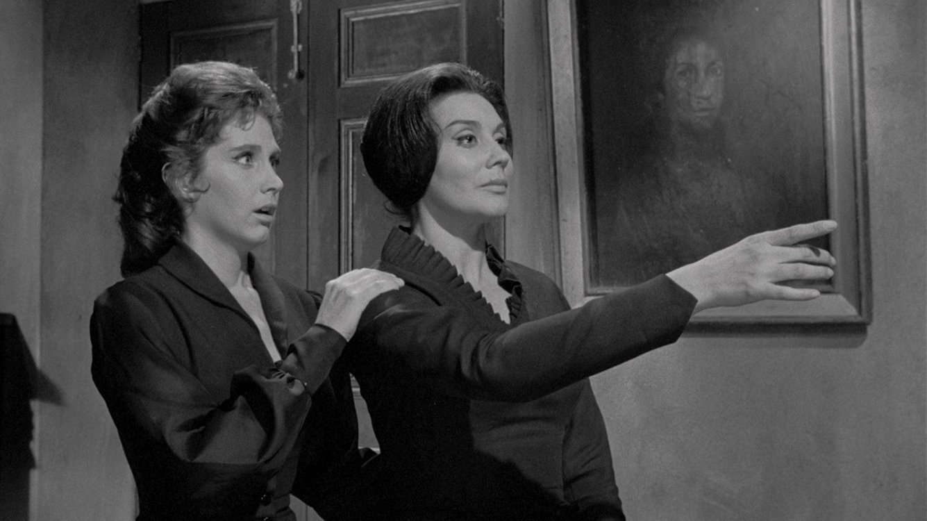 Backdrop for The Curse of the Crying Woman