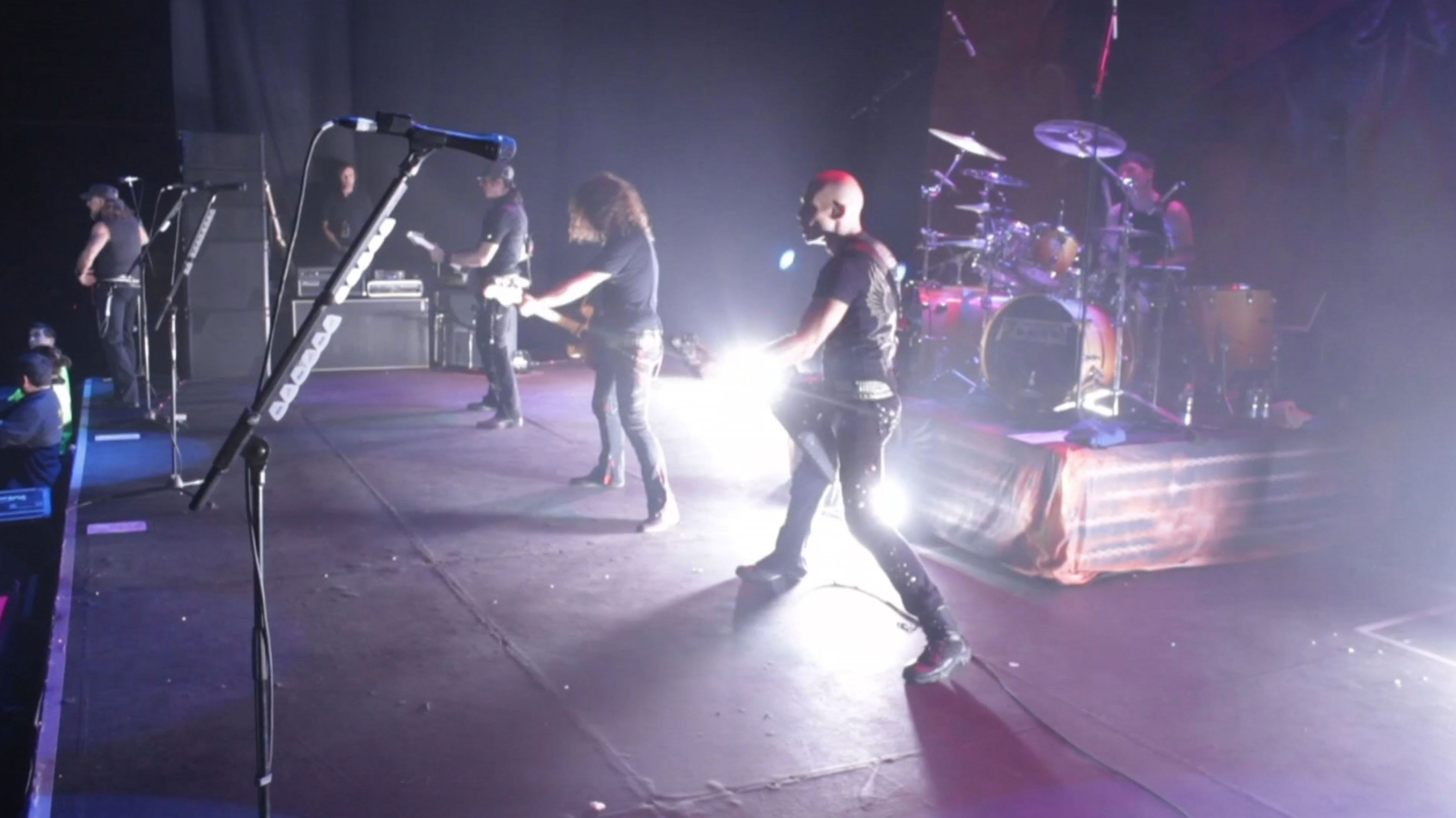 Backdrop for Accept : Live in Chile