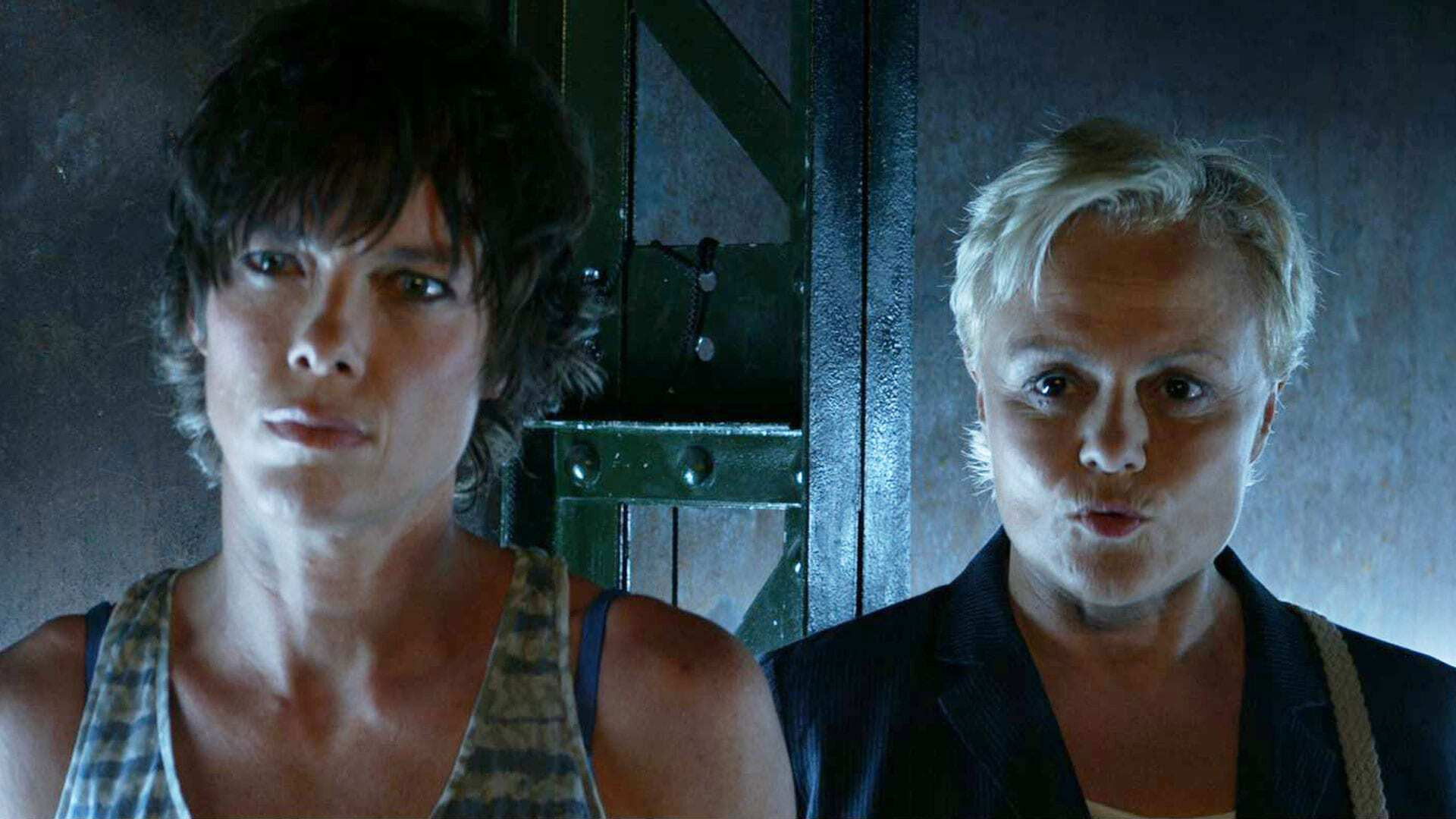 Backdrop for Ingrid & Lola: Road to Manta Corridor