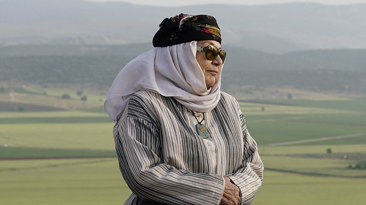 Backdrop for Mother Elif