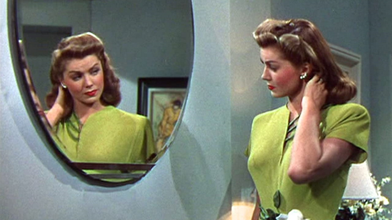 Backdrop for Thrill of a Romance