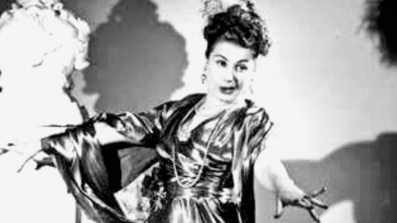 Backdrop for Orquesta de señoritas