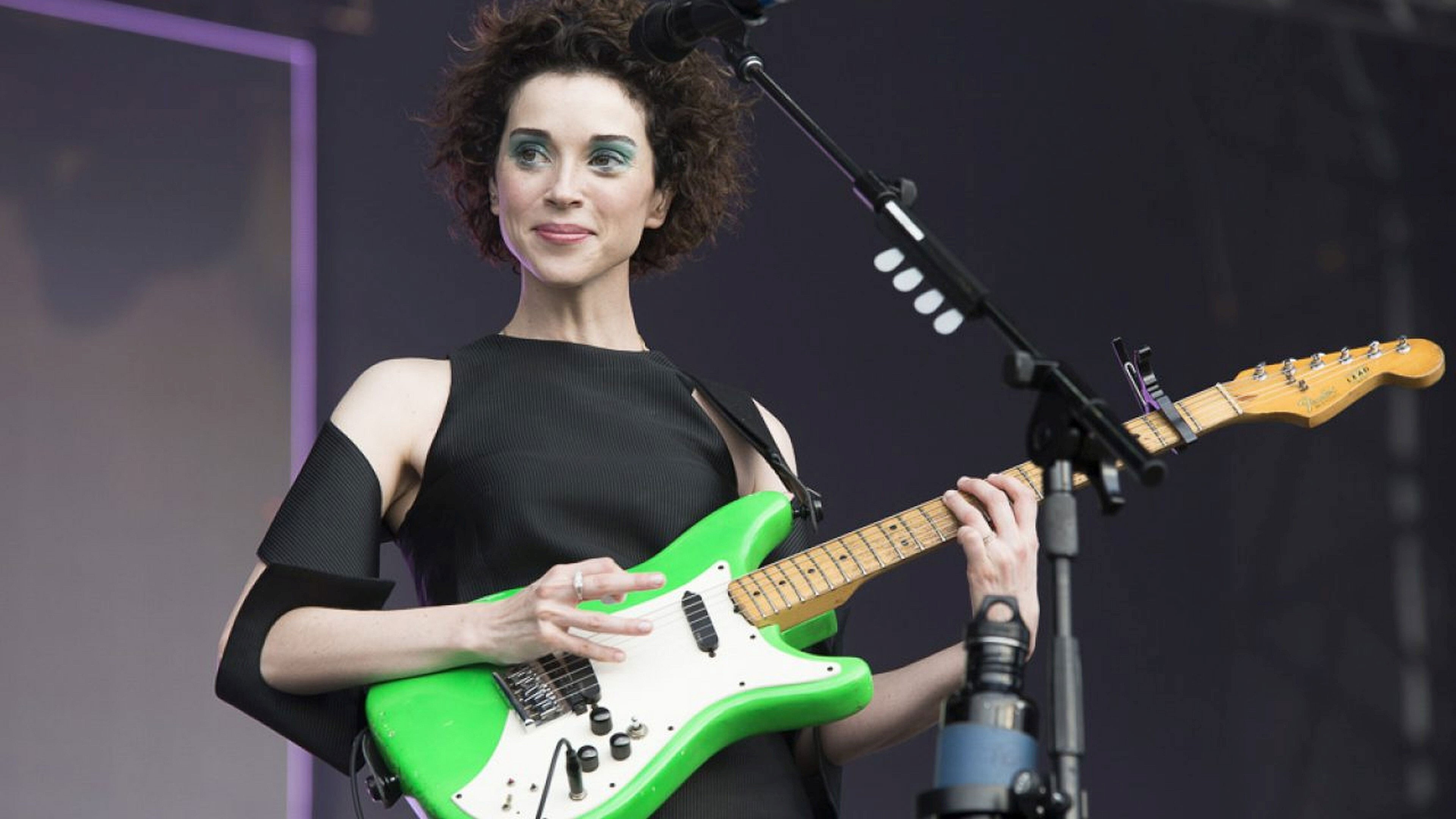 Backdrop for St. Vincent: Lollapalooza Brazil 2015