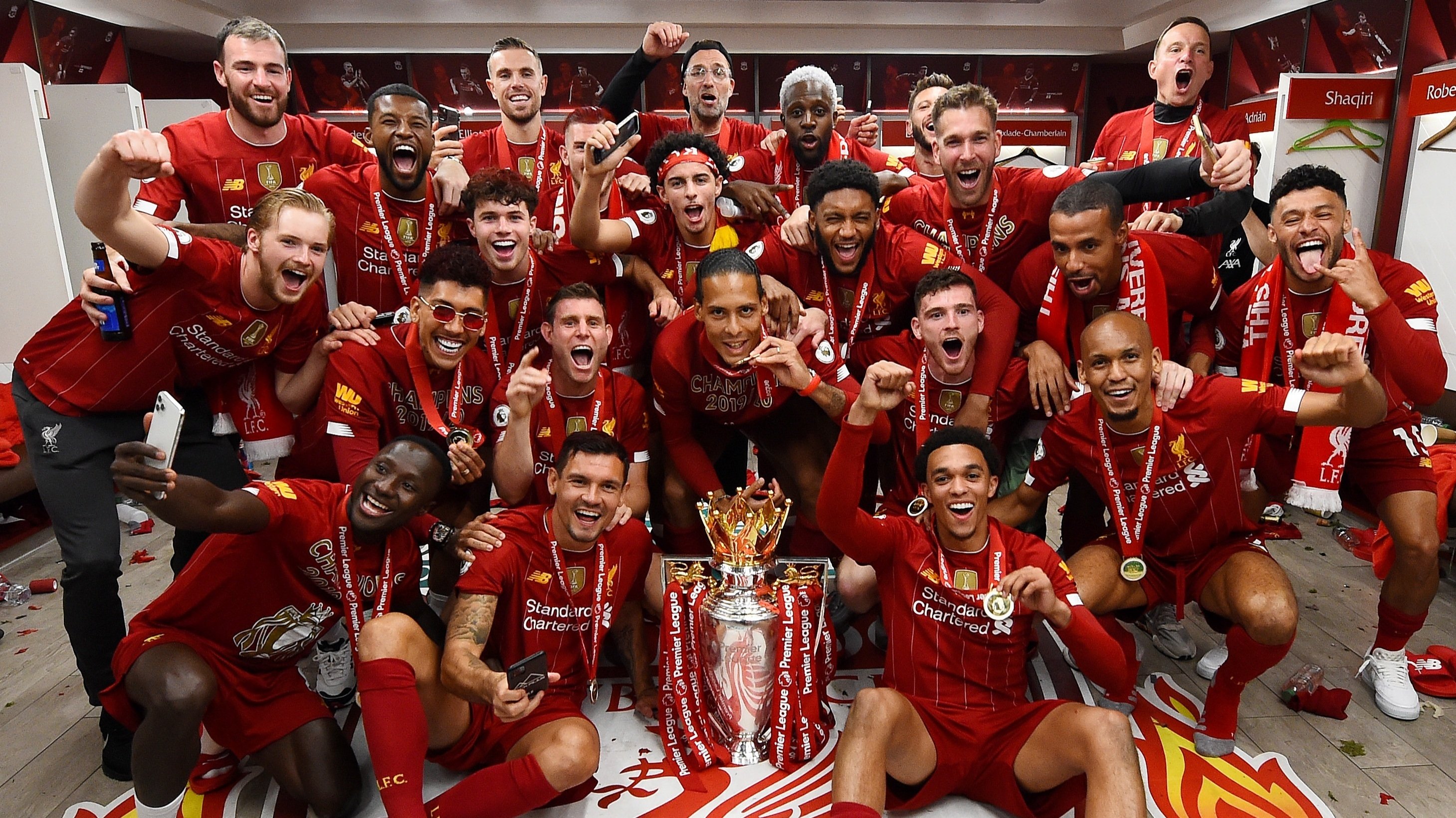 Backdrop for Liverpool FC: The 30 Year Wait