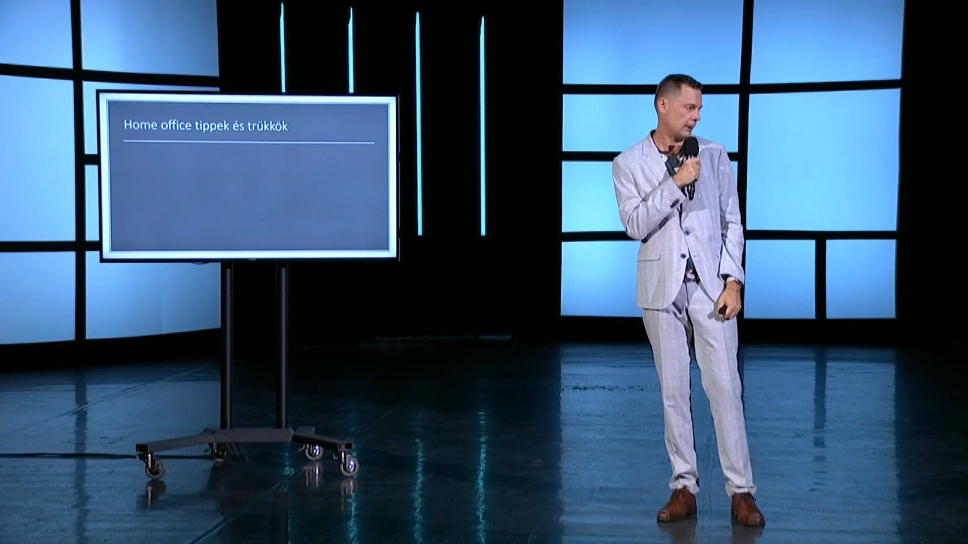 Backdrop for Dumaszínház (TV műsor)