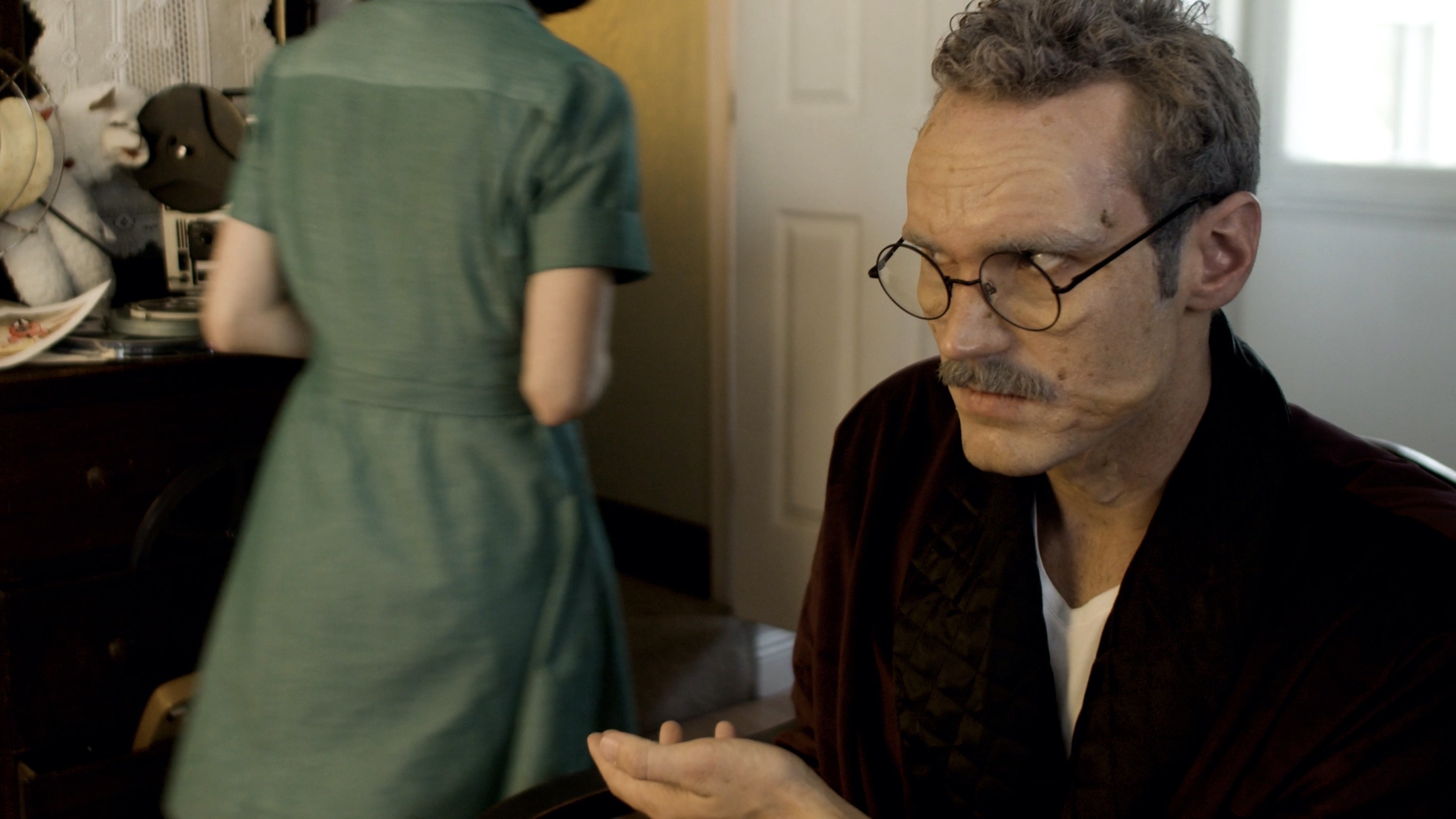 Backdrop for The Hundred Voices of Harry Hoffman