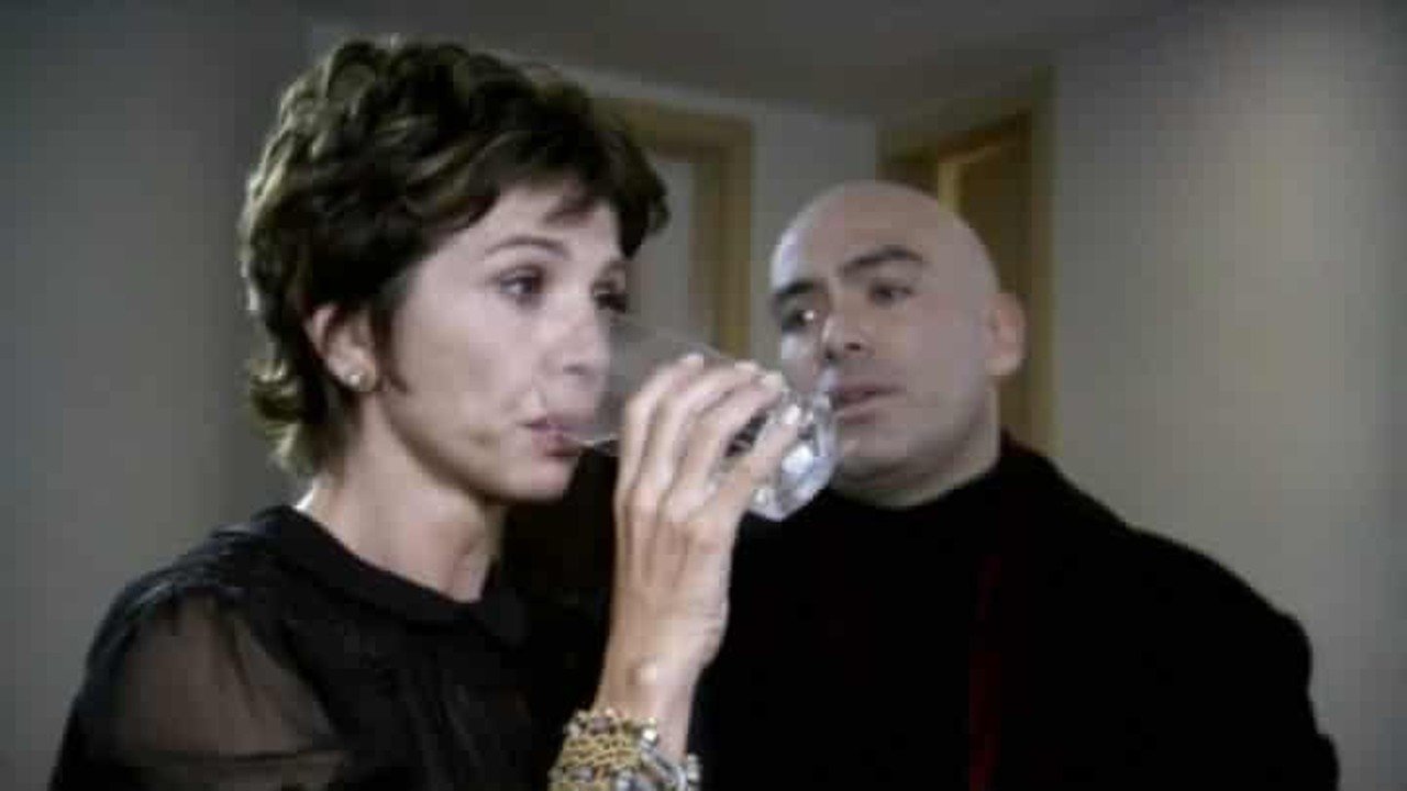 Backdrop for Les gens honnêtes vivent en France