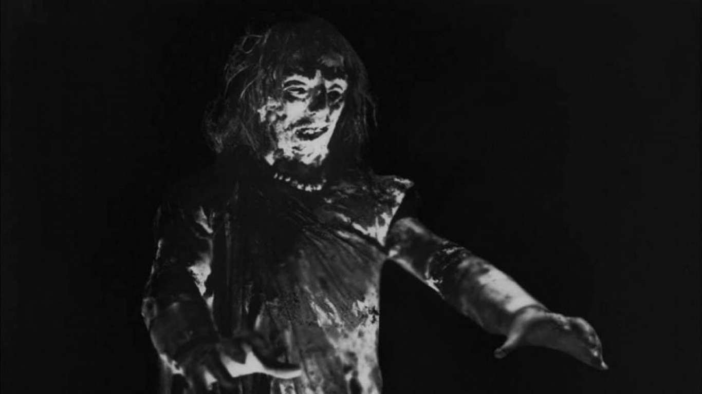 Backdrop for The Curse of the Aztec Mummy