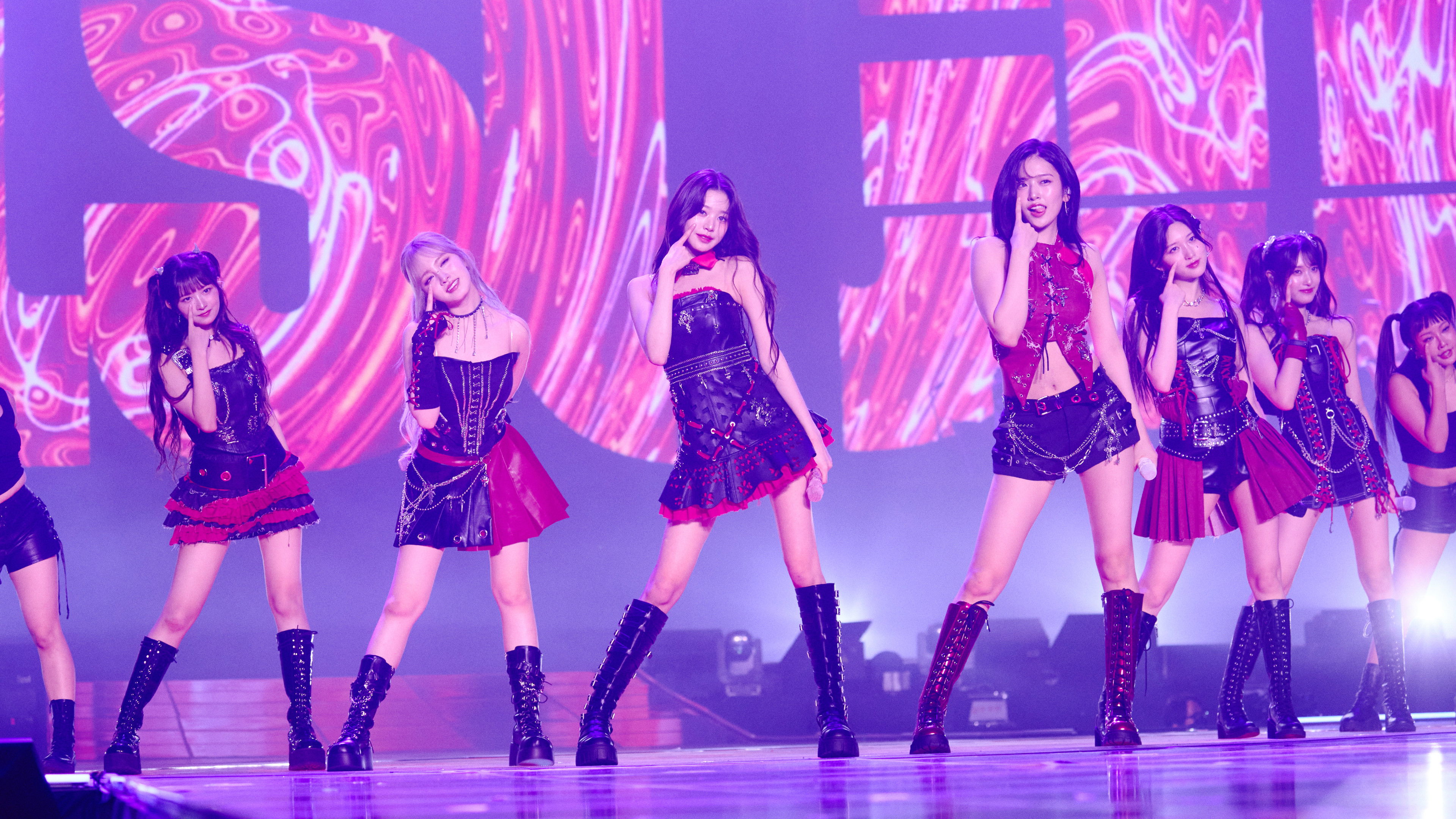 Backdrop for IVE THE 1ST WORLD TOUR in CINEMA