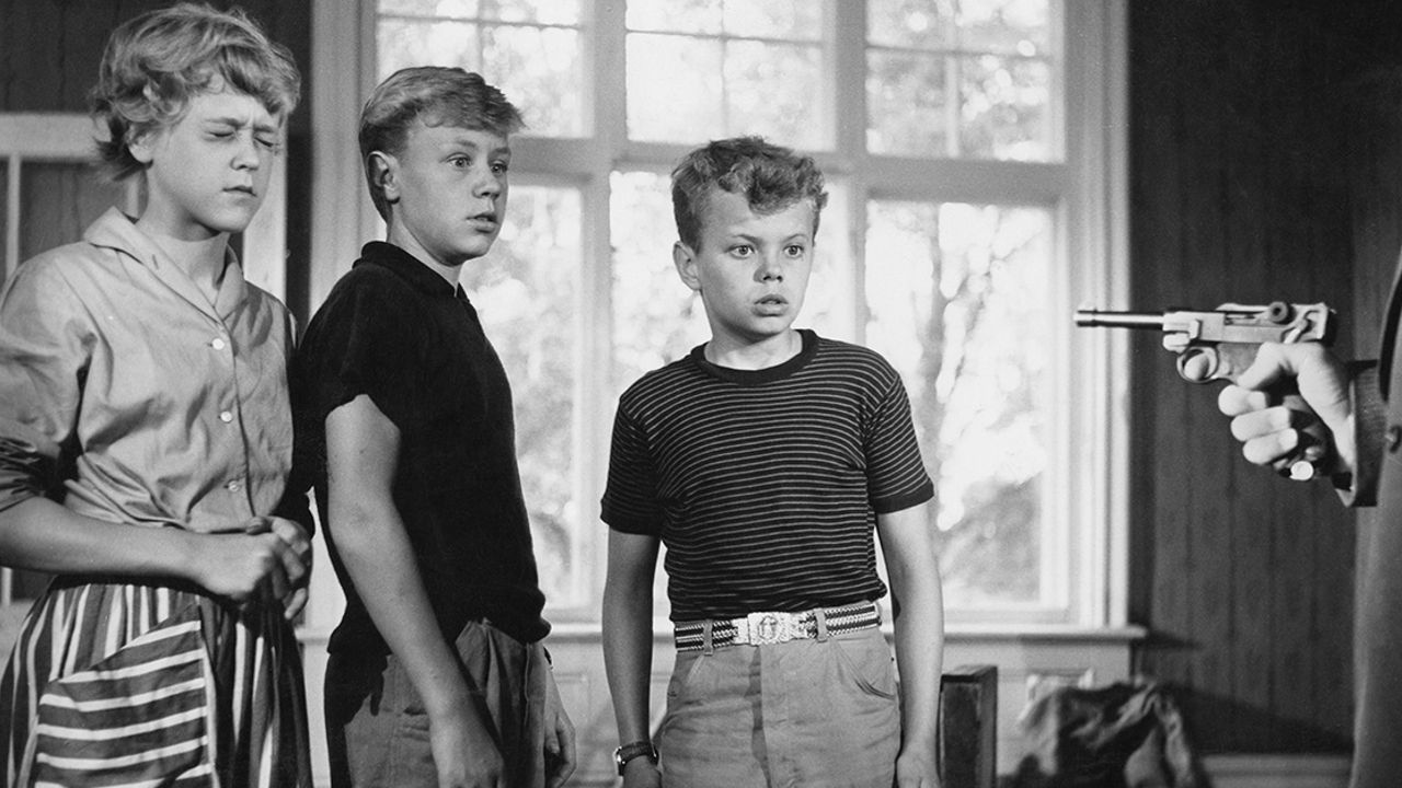 Backdrop for The Master Detective Lives Dangerously