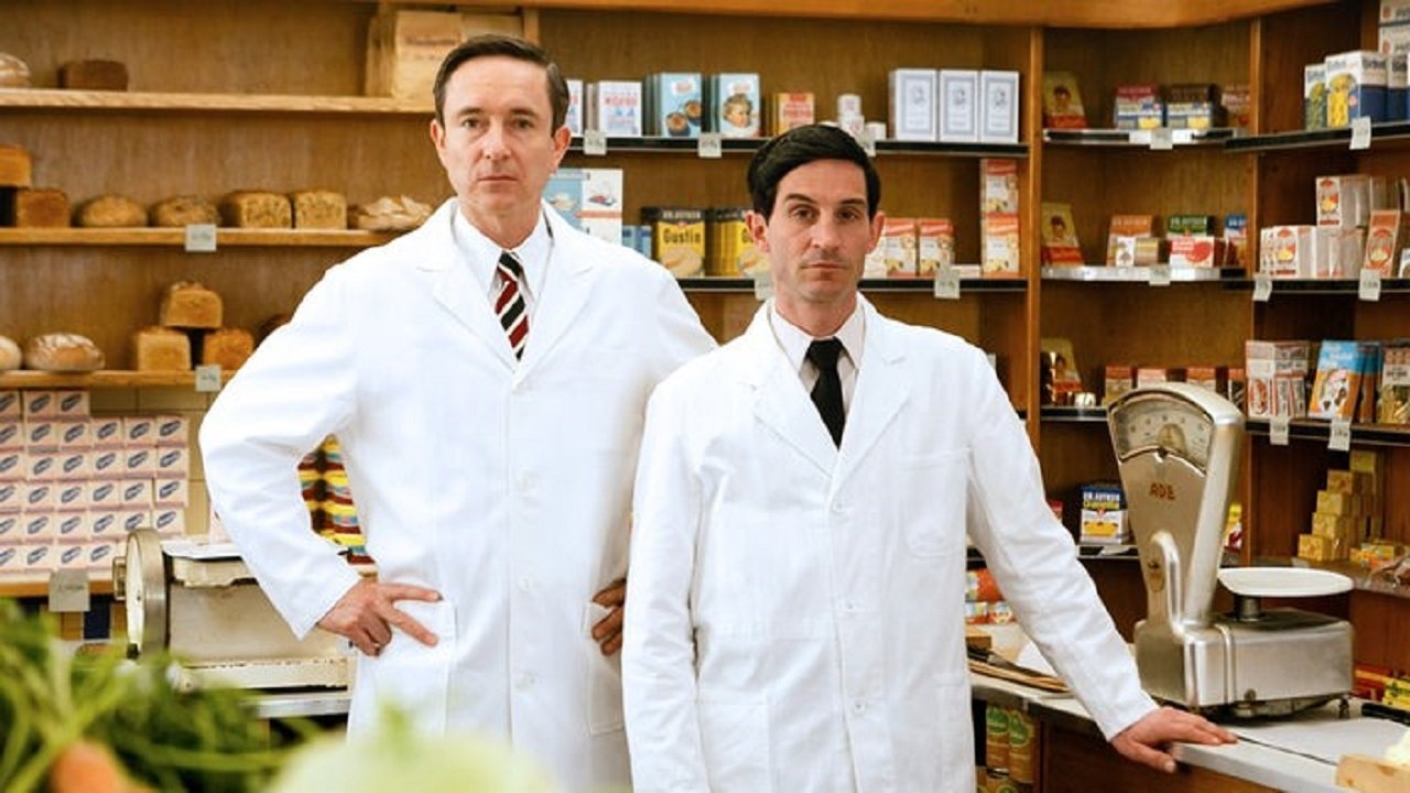 Backdrop for Die Aldi-Brüder