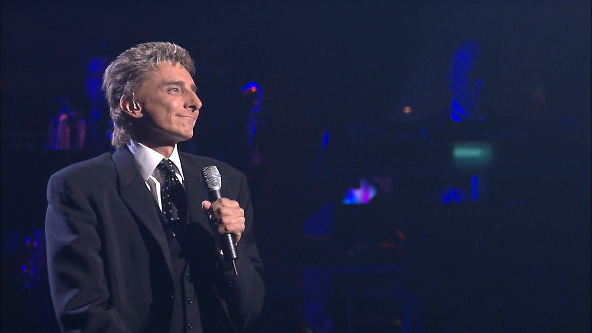 Backdrop for Barry Manilow - The Best of Me Live