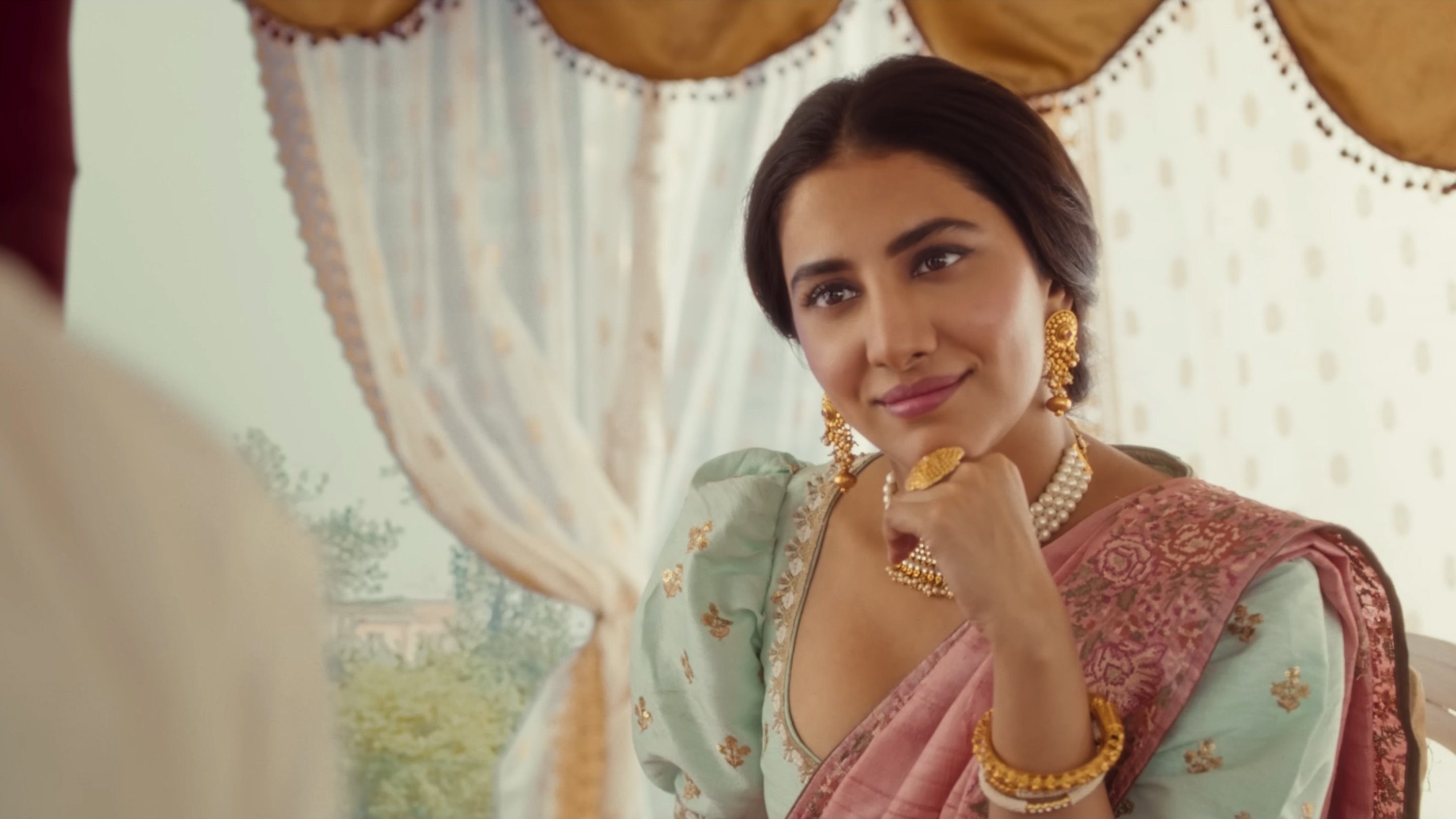 Backdrop for Binodiini - Ekti Natir Upakhyan