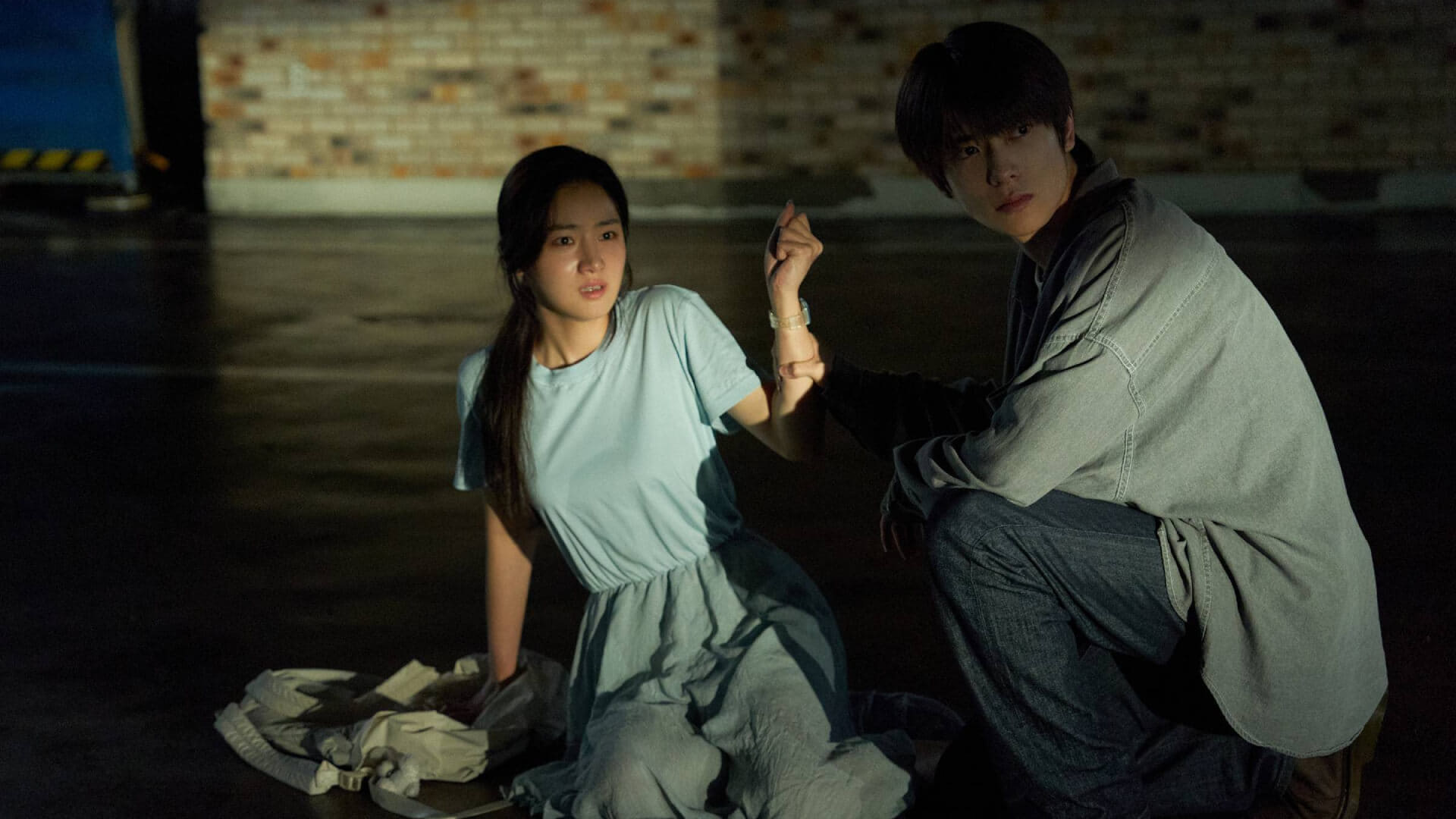 Backdrop for You Will Die in 6 Hours