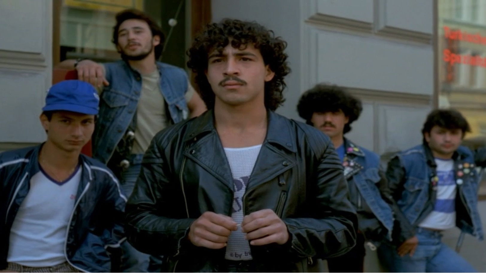 Backdrop for Nacht der Wölfe