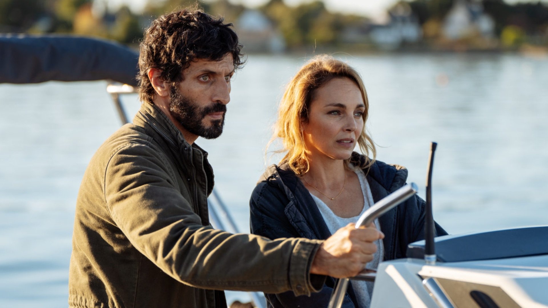 Backdrop for Menace sur Kermadec