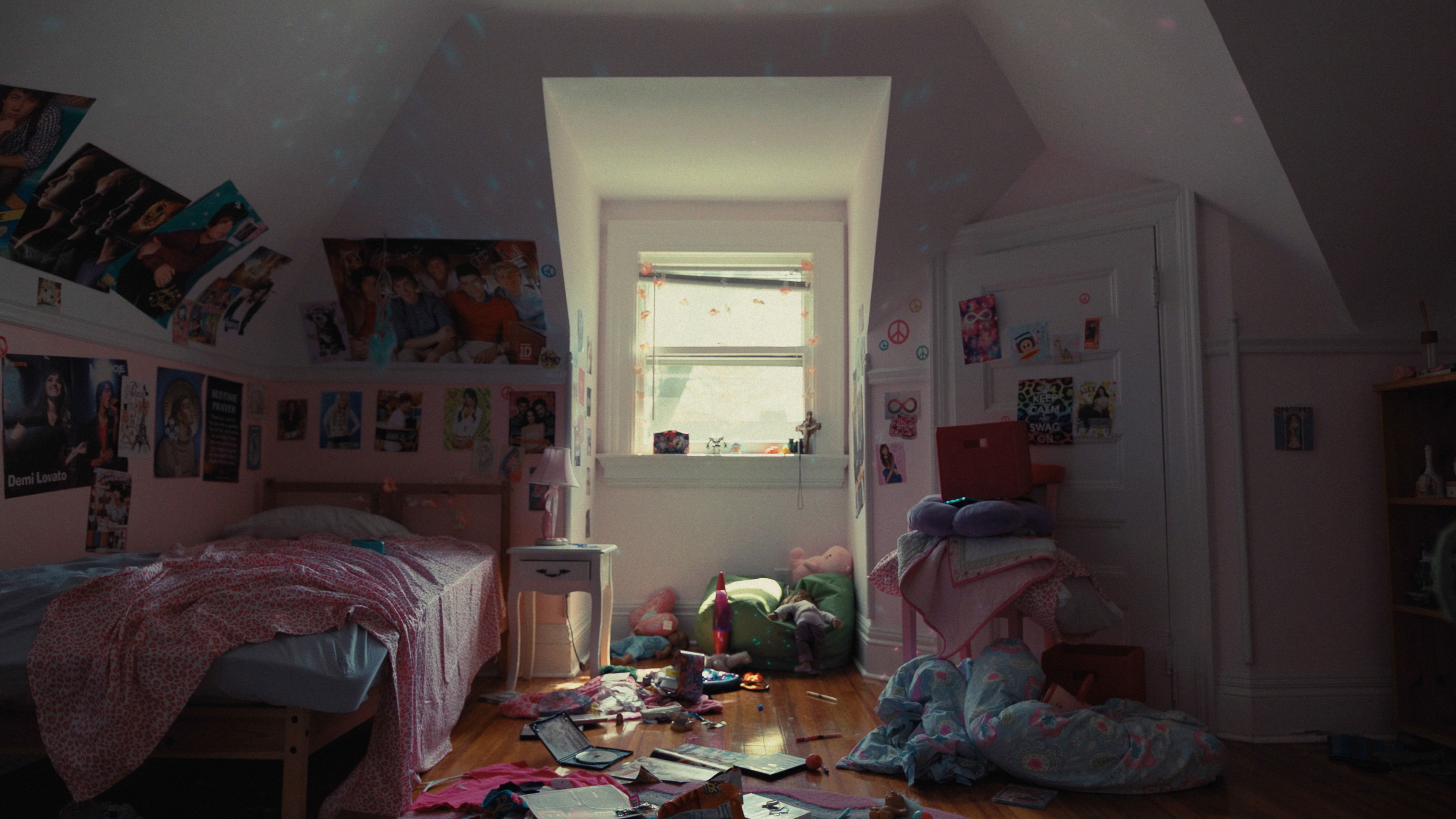 Backdrop for I Constantly Thank God for Esteban