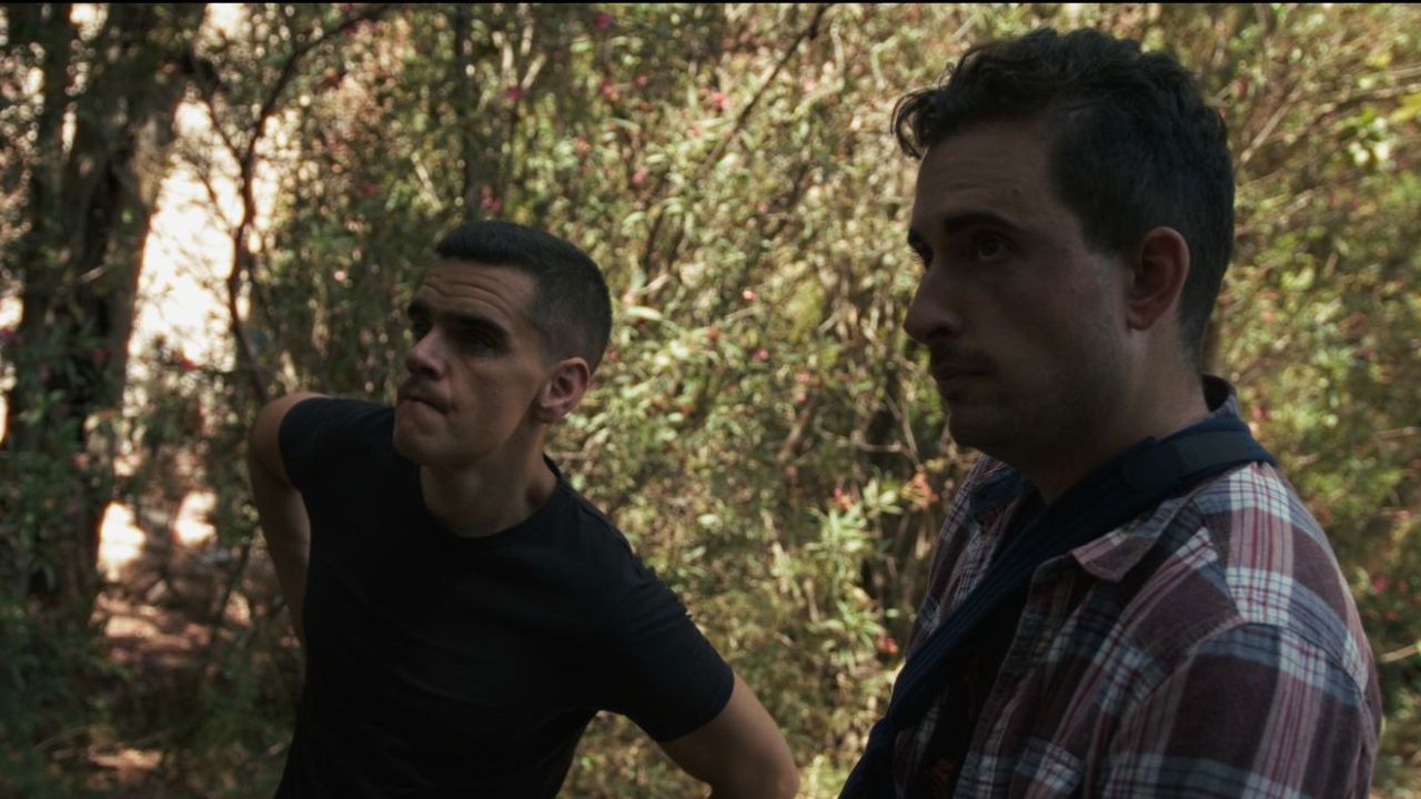 Backdrop for Sal de mi cerebro