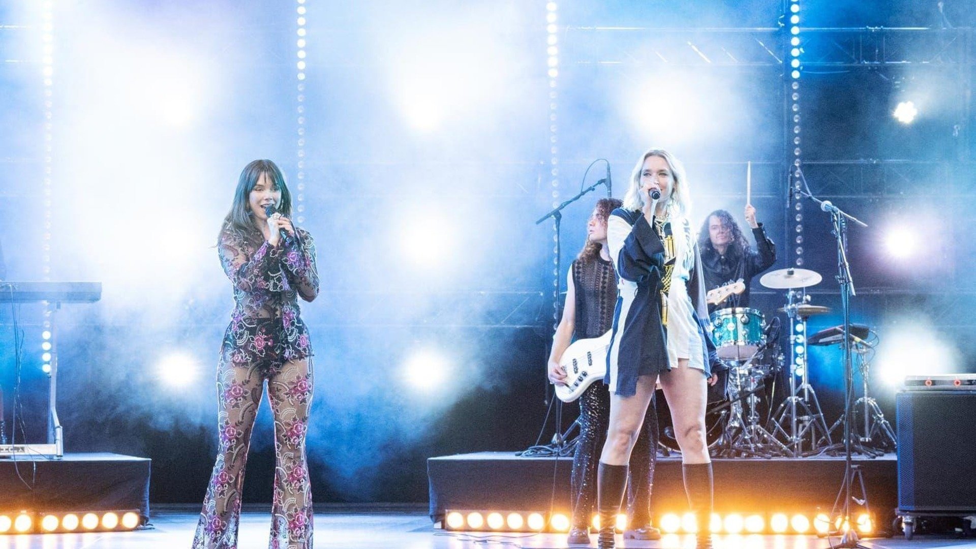 Backdrop for Nova & Alice