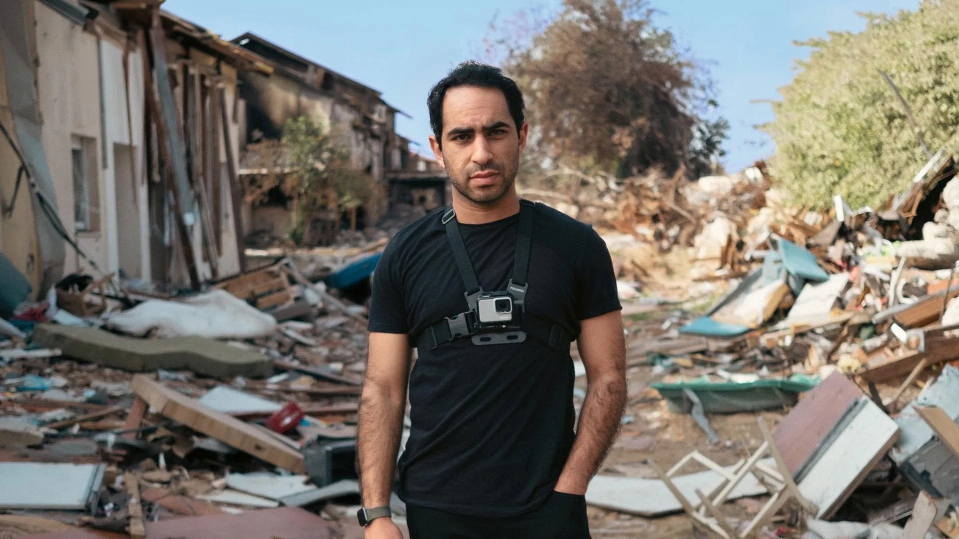 Backdrop for Al Tira: Diary from a Nation at War