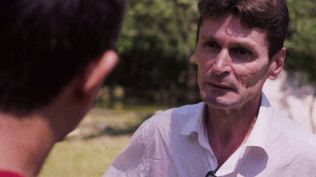 Backdrop for Sem Rastro