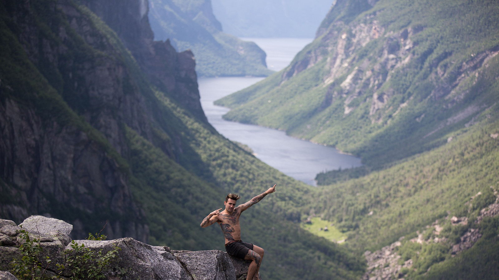 Backdrop for Far and Wide