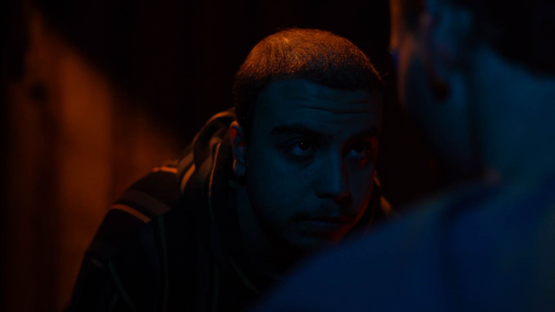 Backdrop for Juste un Nom de Plus