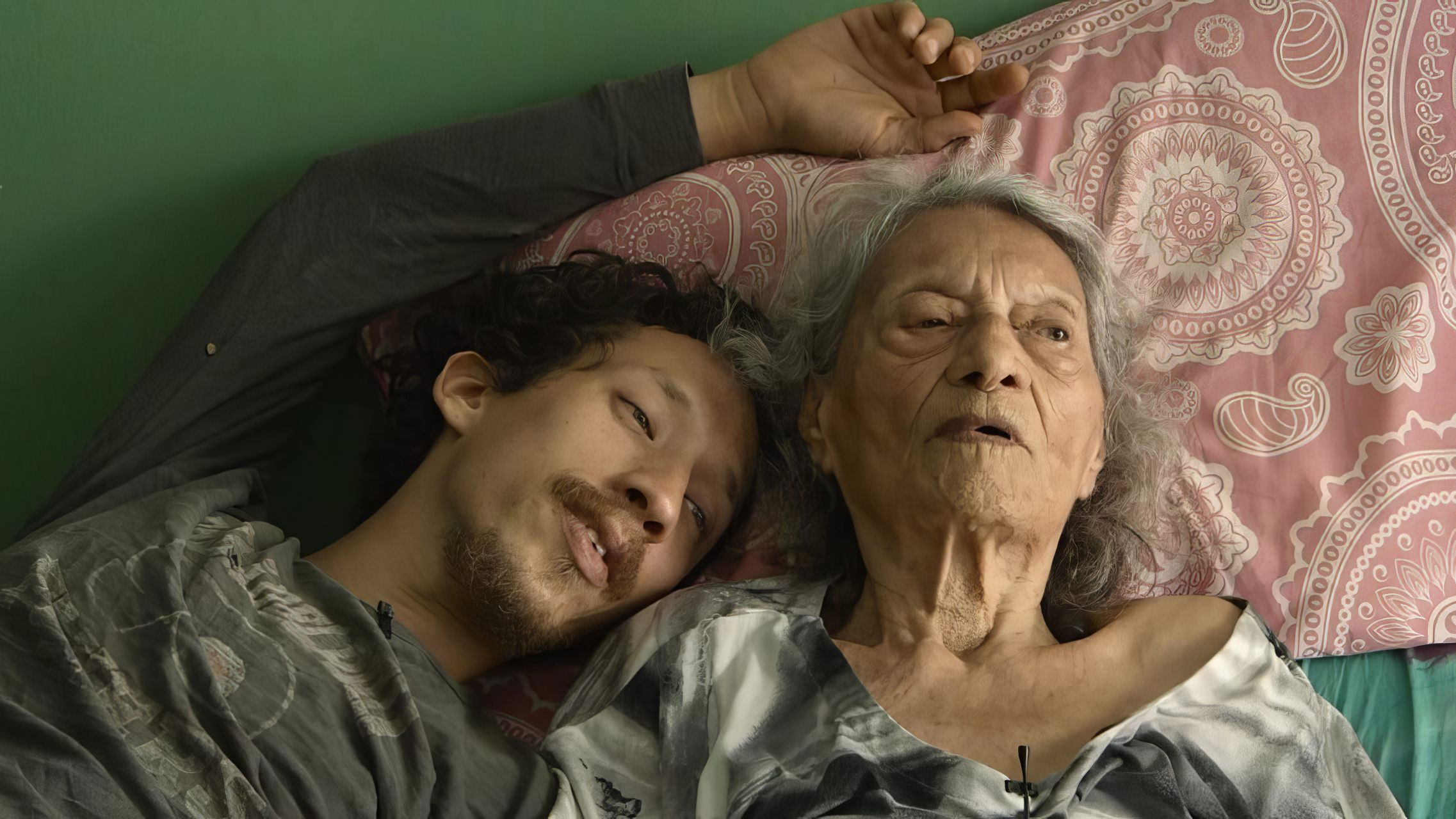 Backdrop for América