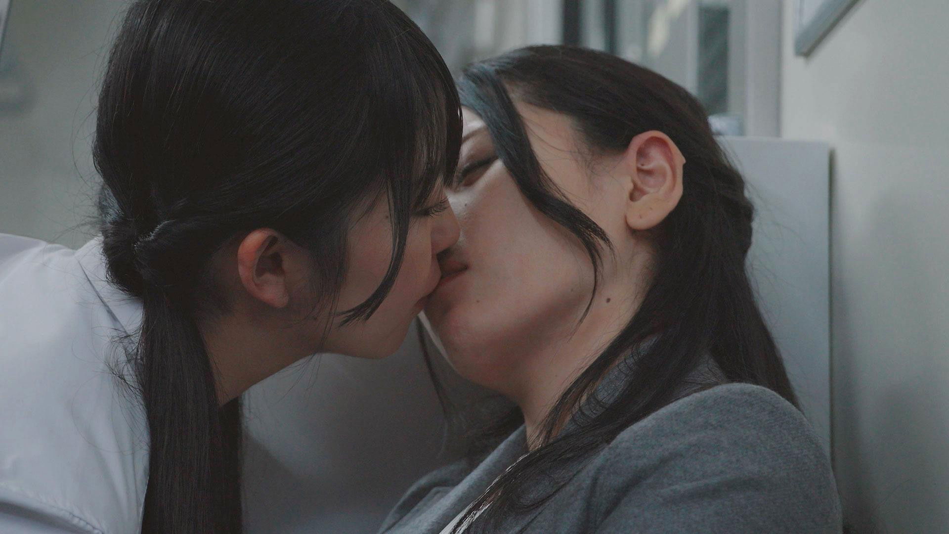 Backdrop for Densha no naka dake shika awanai: Watashi no kuchibiru (Chu!) Furendo