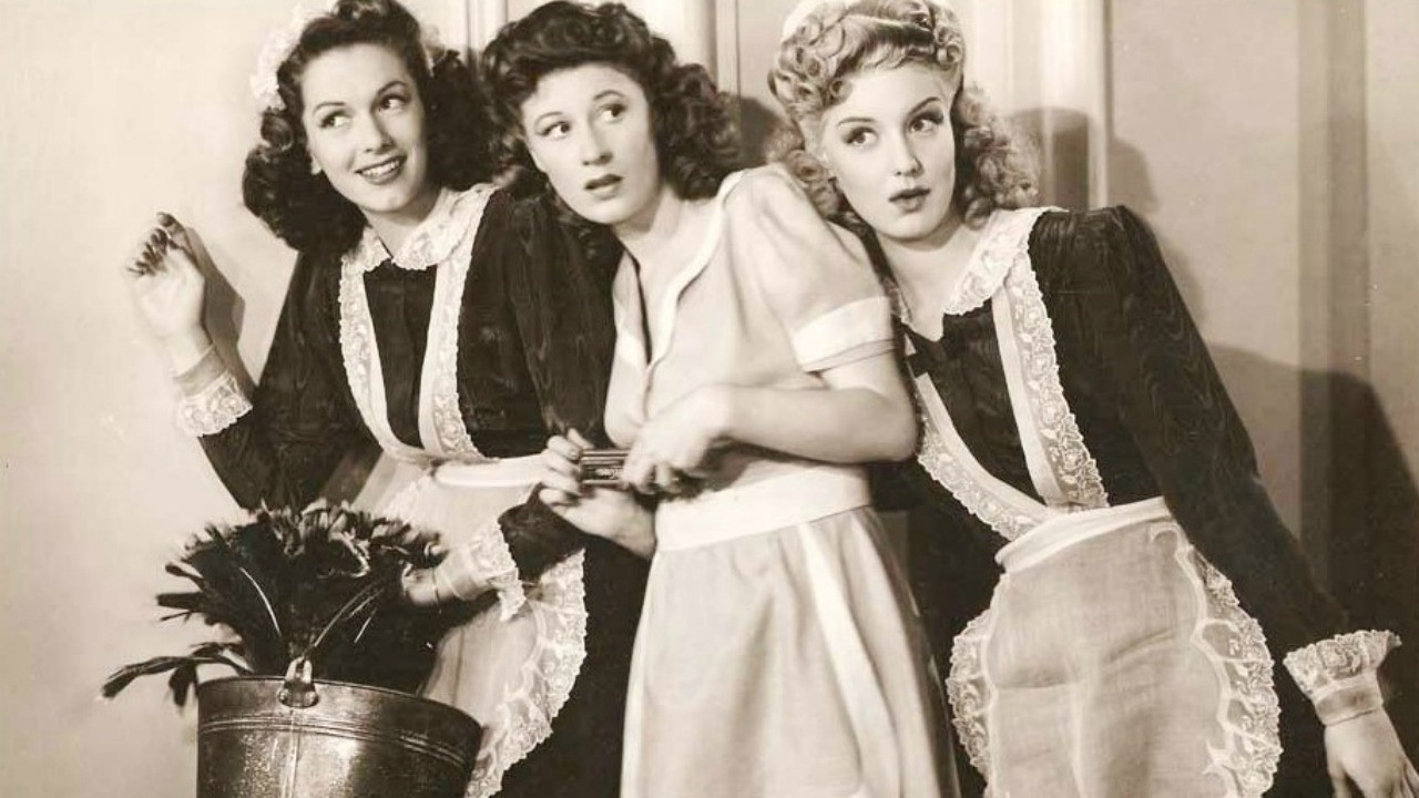 Backdrop for Two Señoritas from Chicago