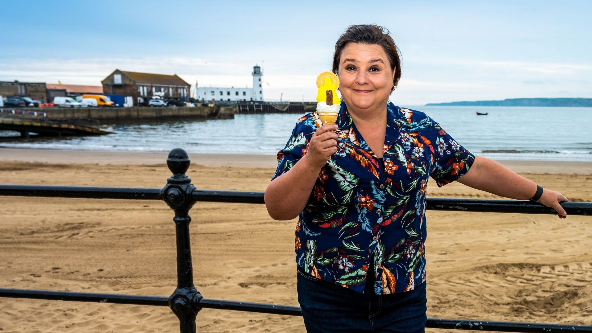 Backdrop for Susan Calman's Summer By the Sea