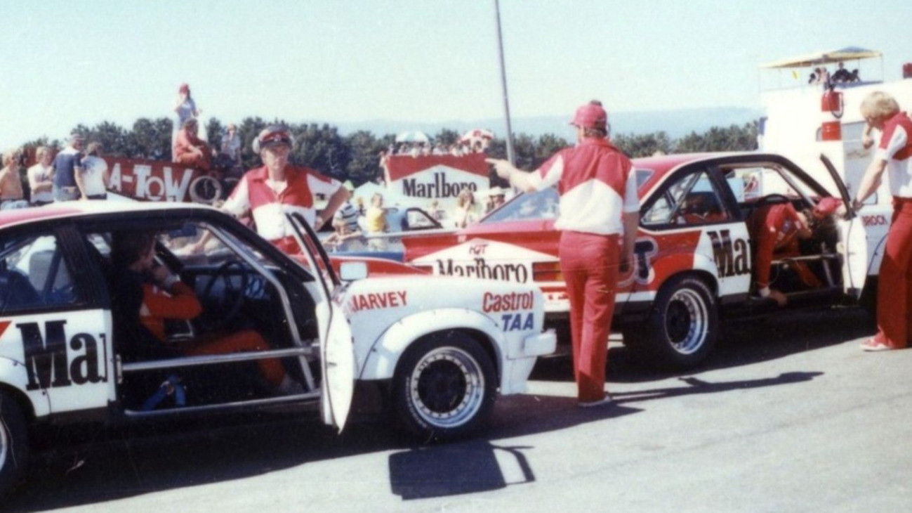 Backdrop for HDT: The Holden Dealer Team