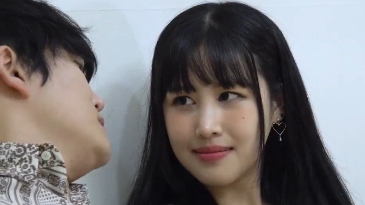 Backdrop for 18 Year Old Model Rika's Fancy Walk