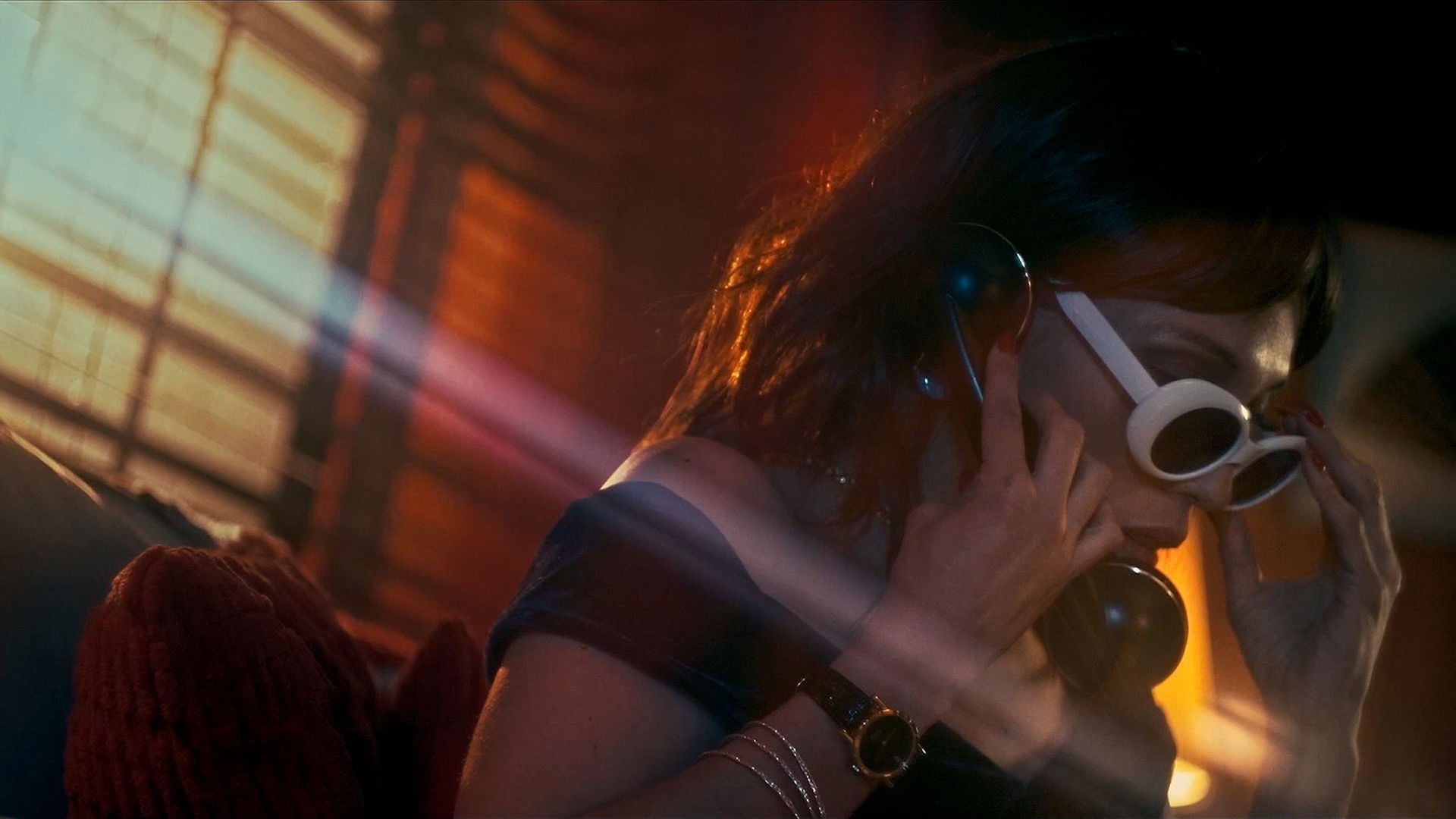 Backdrop for A Murder Rings Hollow