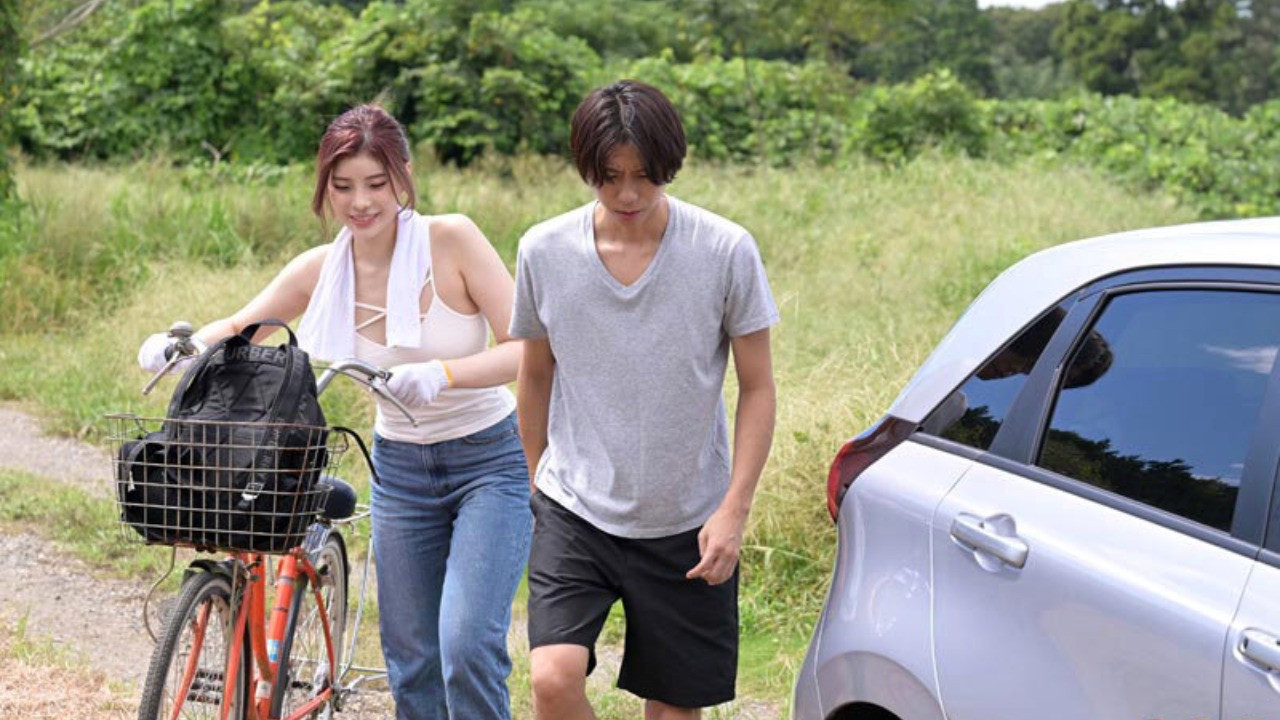 Backdrop for Tired of City Life, I Went on a Solo Trip to the Countryside, Where I Ejaculated Over and Over Again While Being Completely Affirmed by a Goddess-like Busty Beauty. It Was a Dream-like Week.