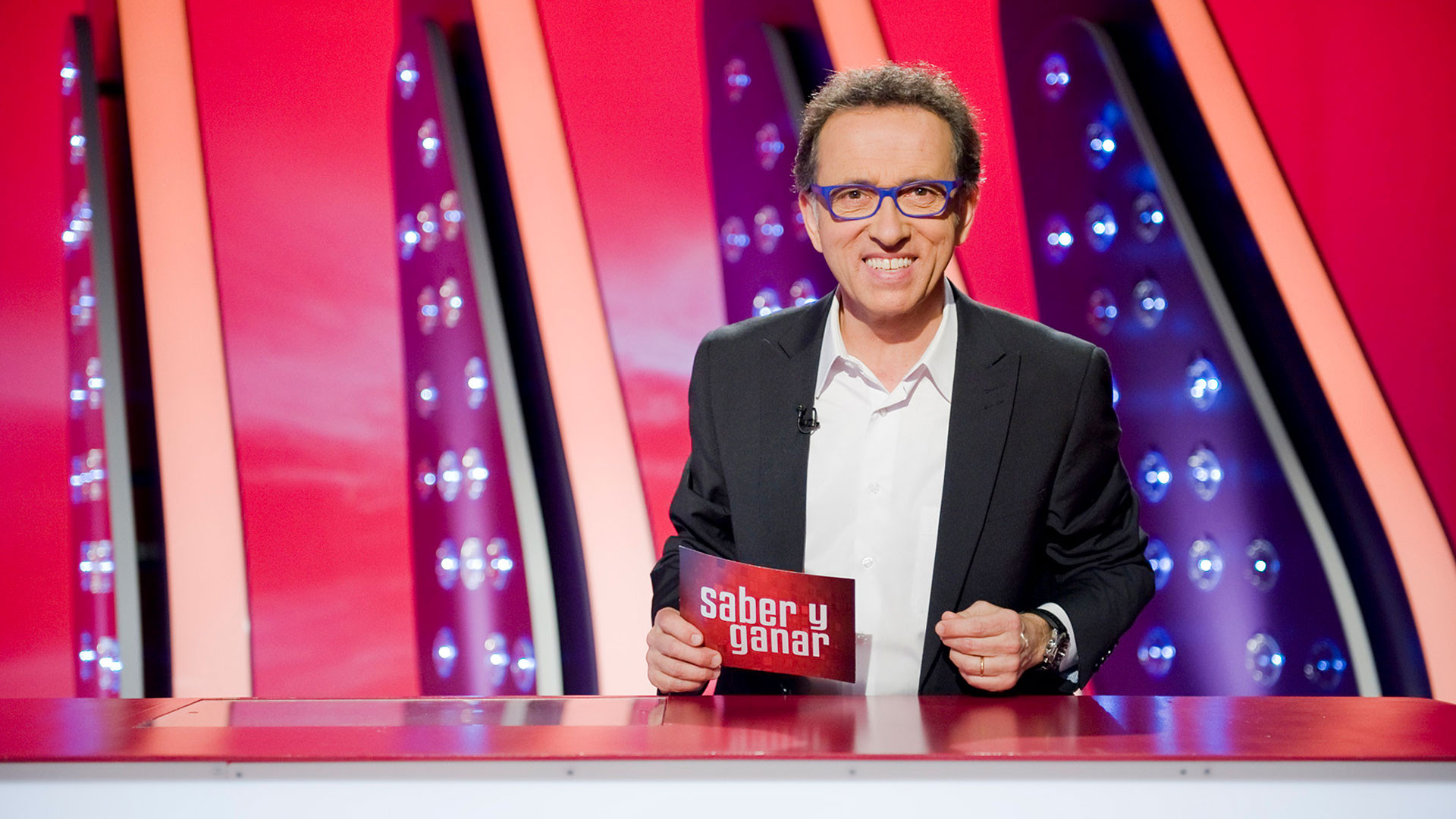 Backdrop for Saber y Ganar